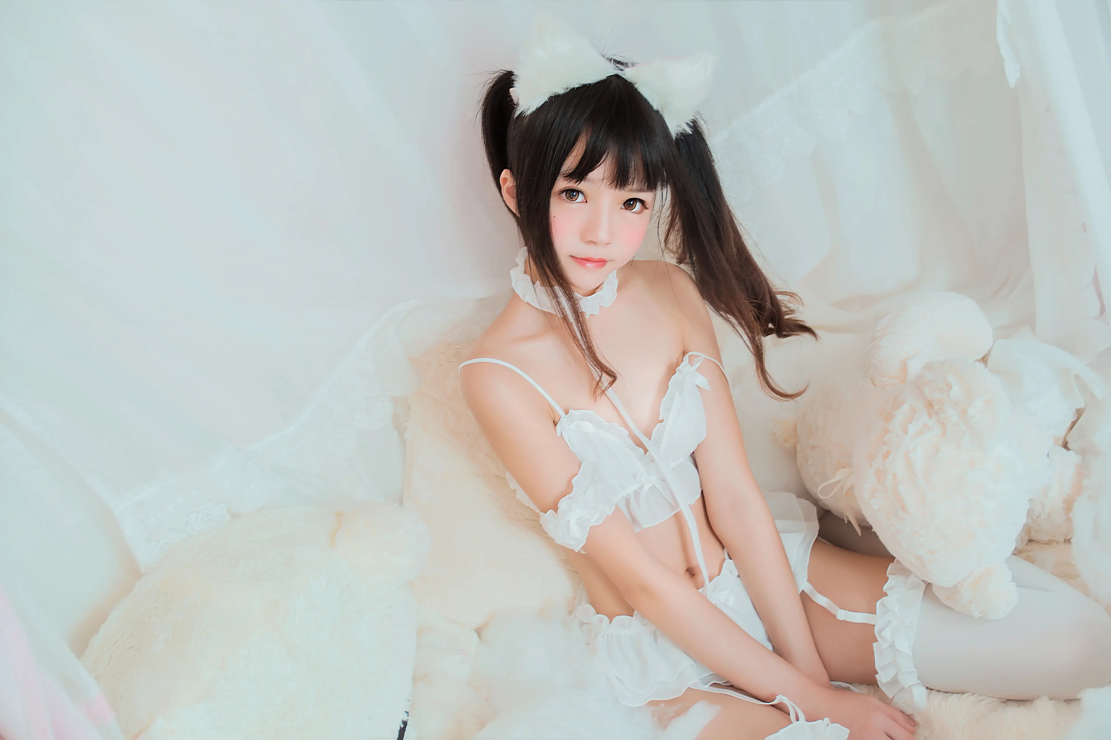 桜桃喵 白猫 [32P]