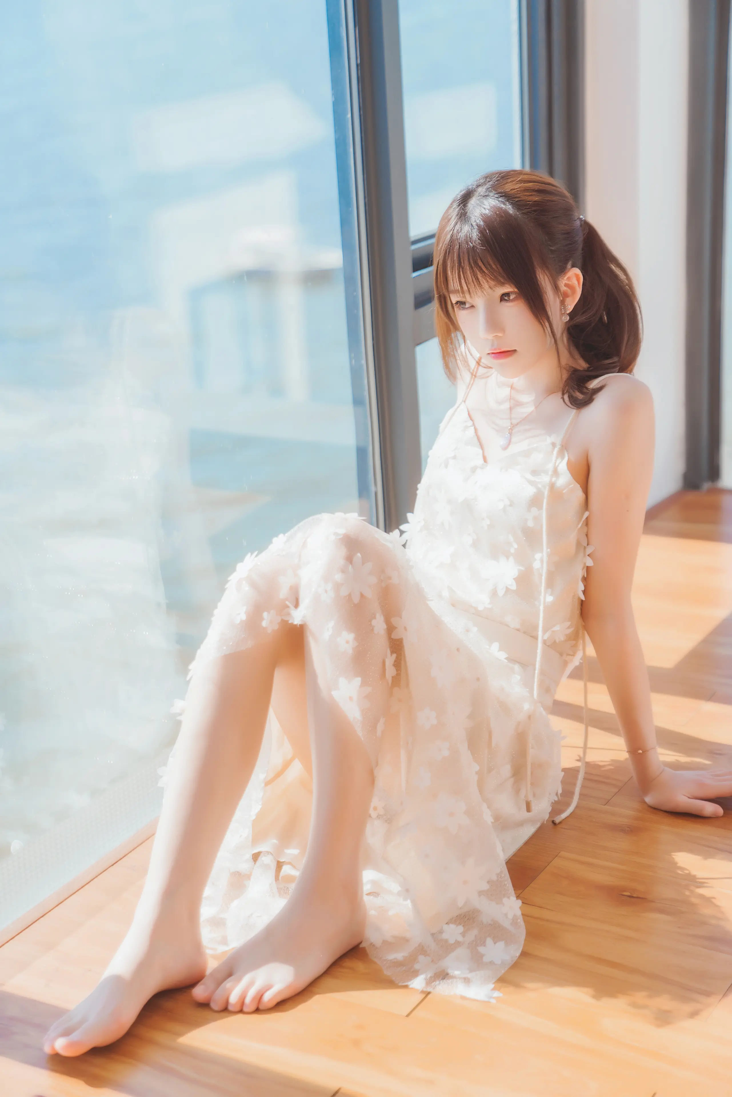 桜桃喵 粼光 [25P]