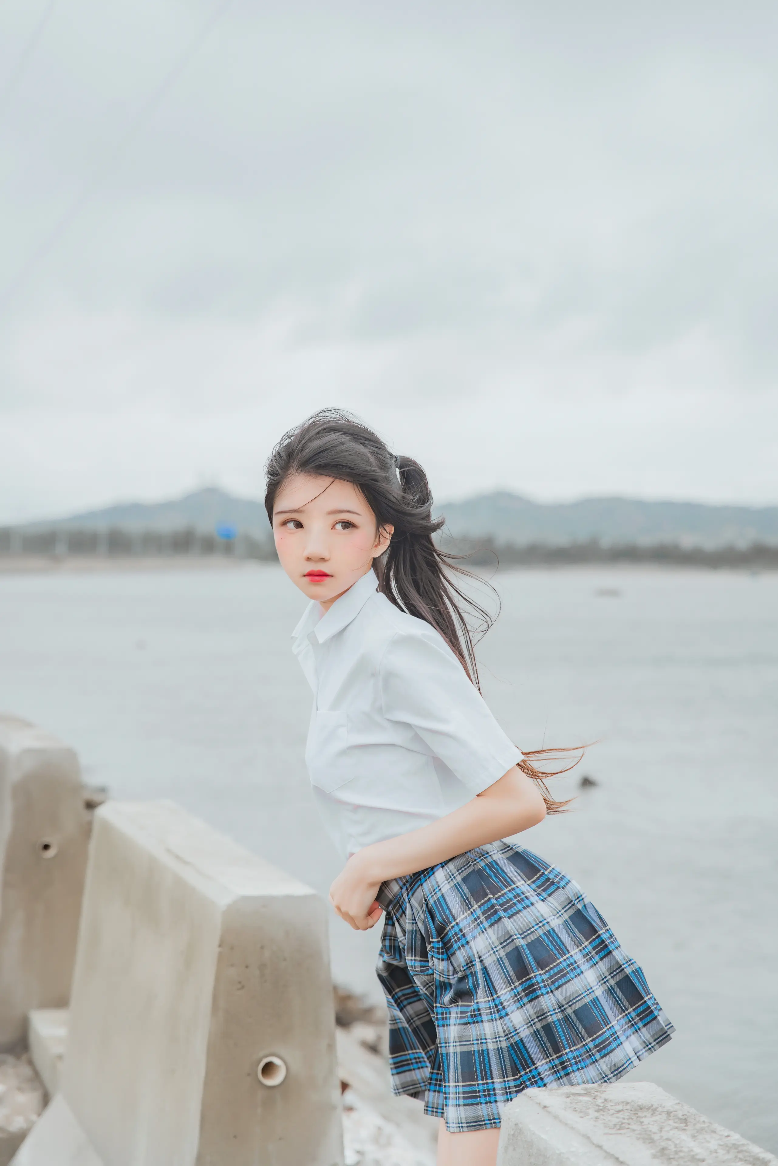 桜桃喵 耳畔的风 [27P]