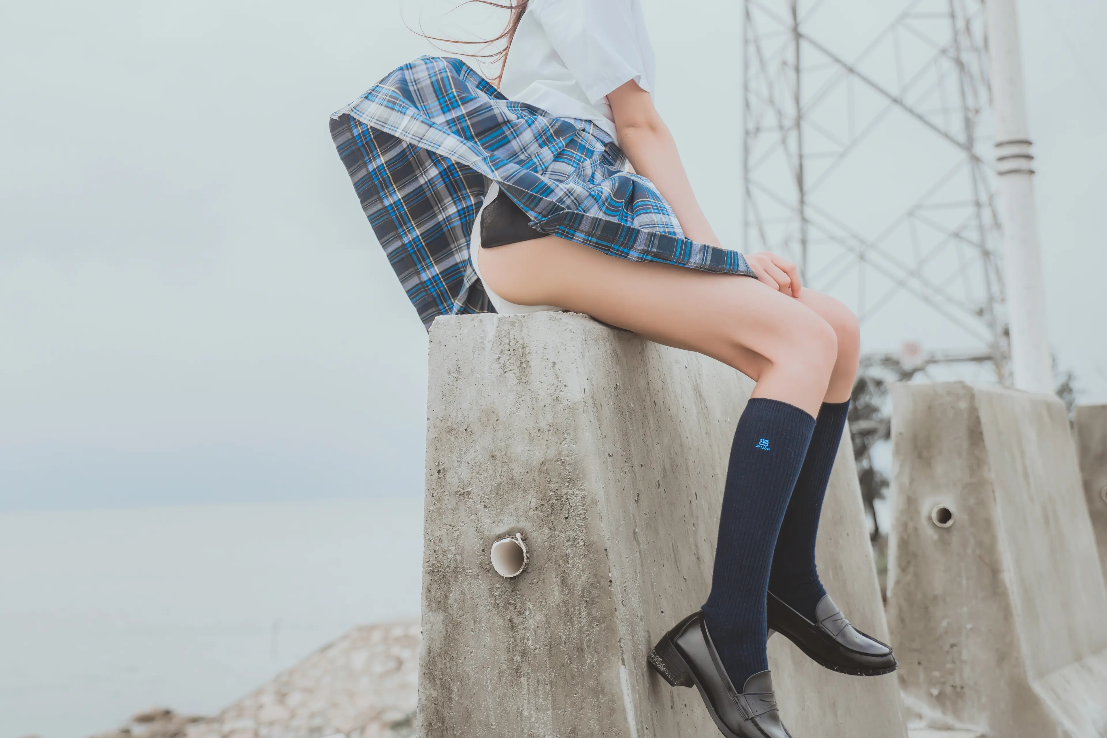 桜桃喵 耳畔的风 [27P]