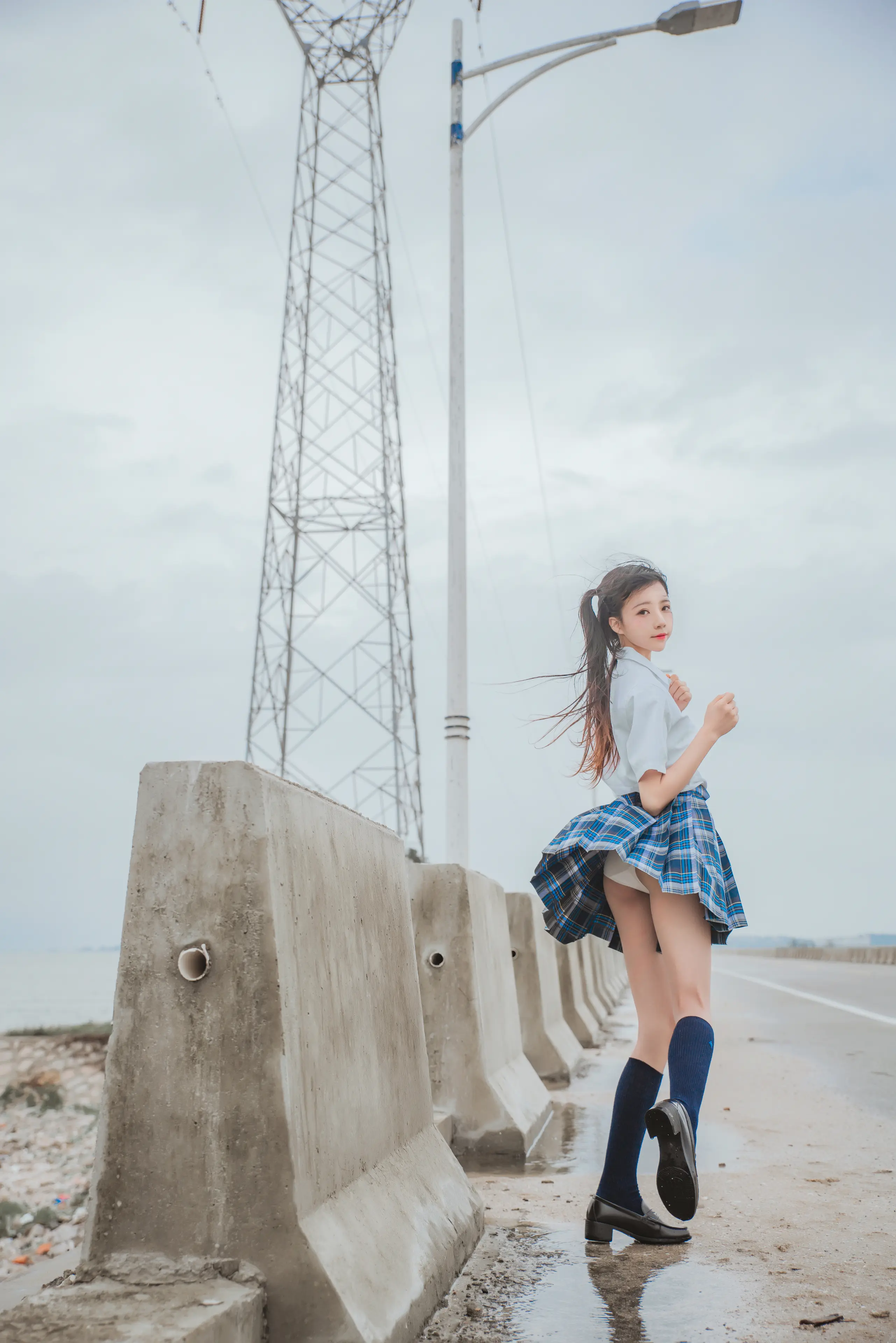 桜桃喵 耳畔的风 [27P]