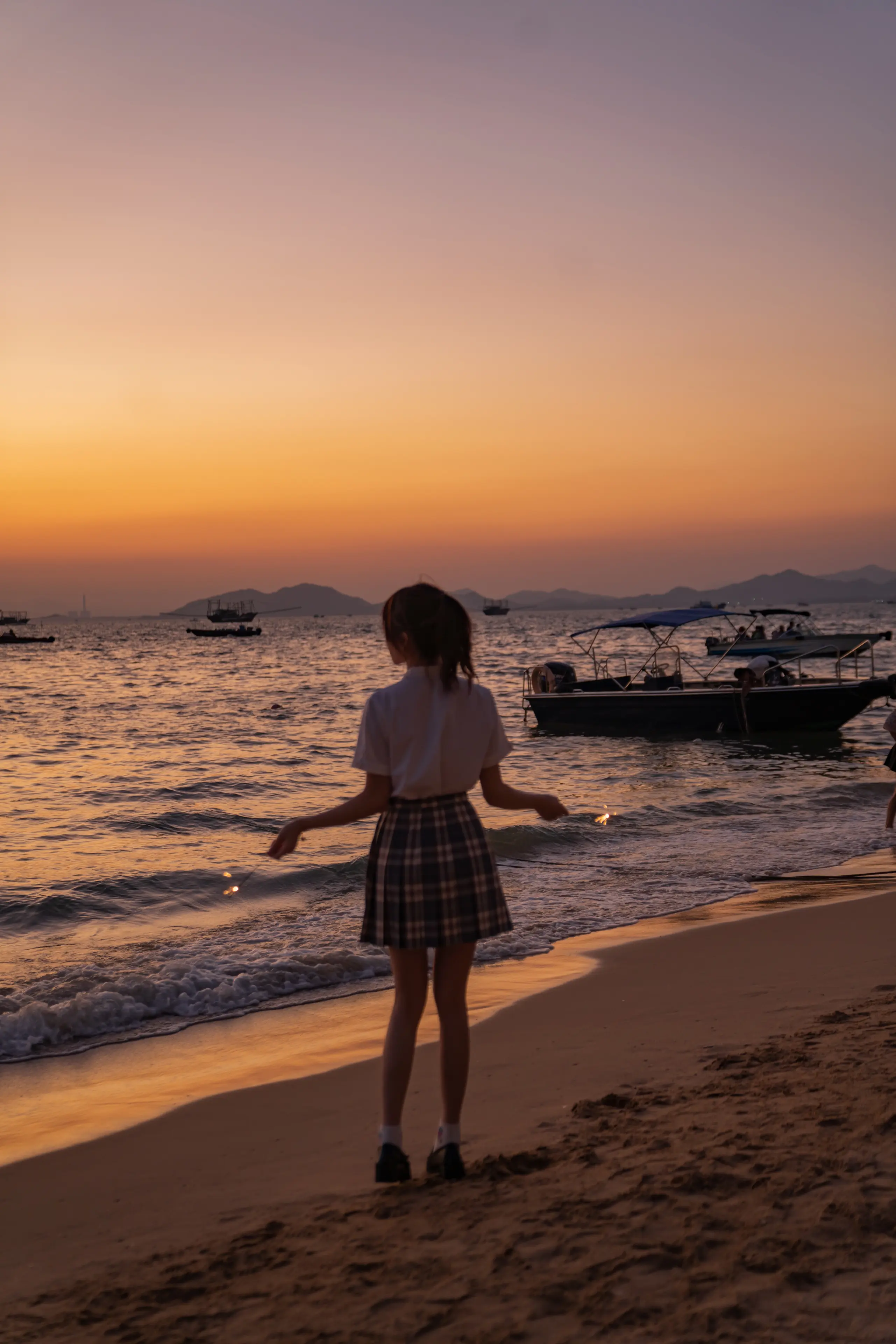 桜桃喵 逐海 [17P]