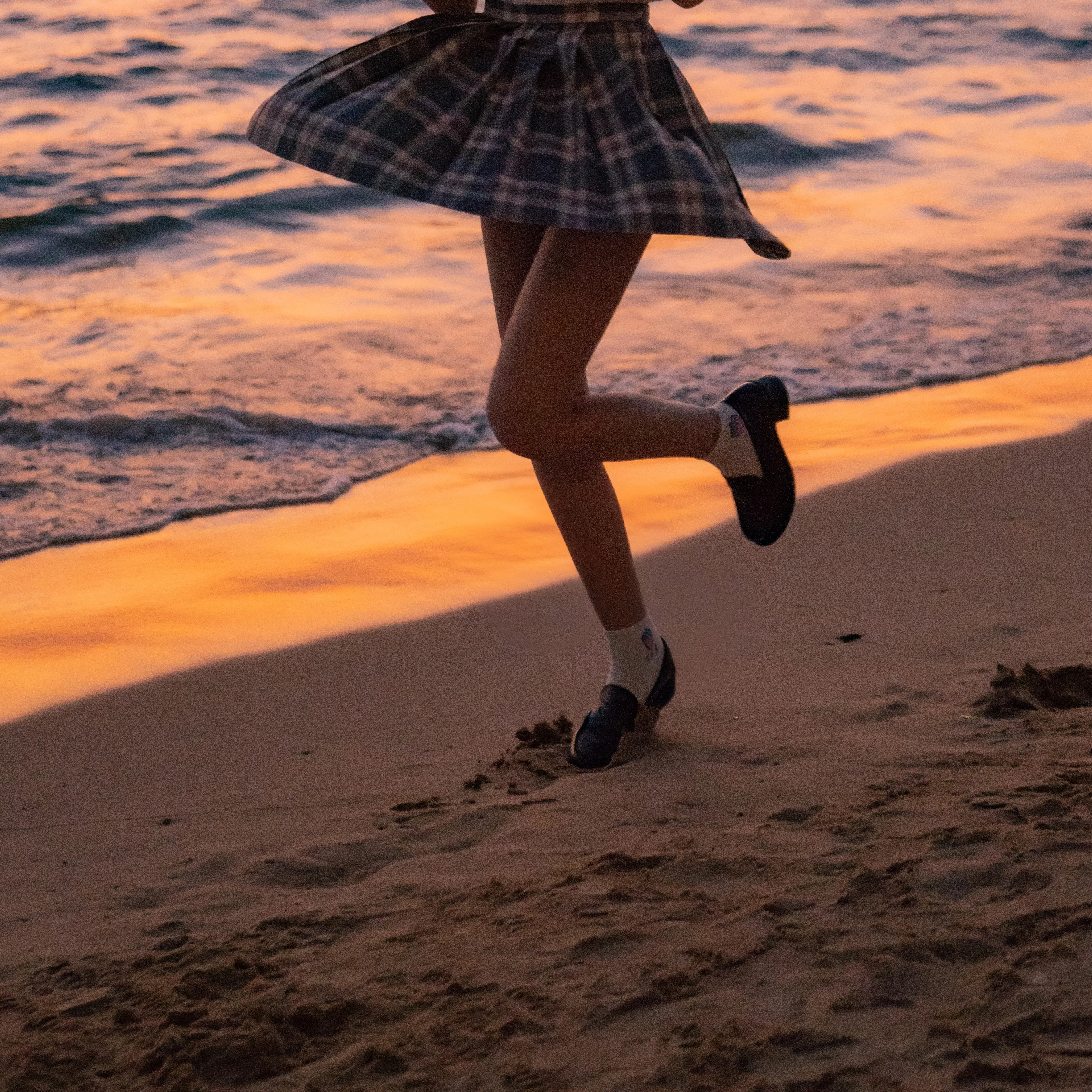 桜桃喵 逐海 [17P]