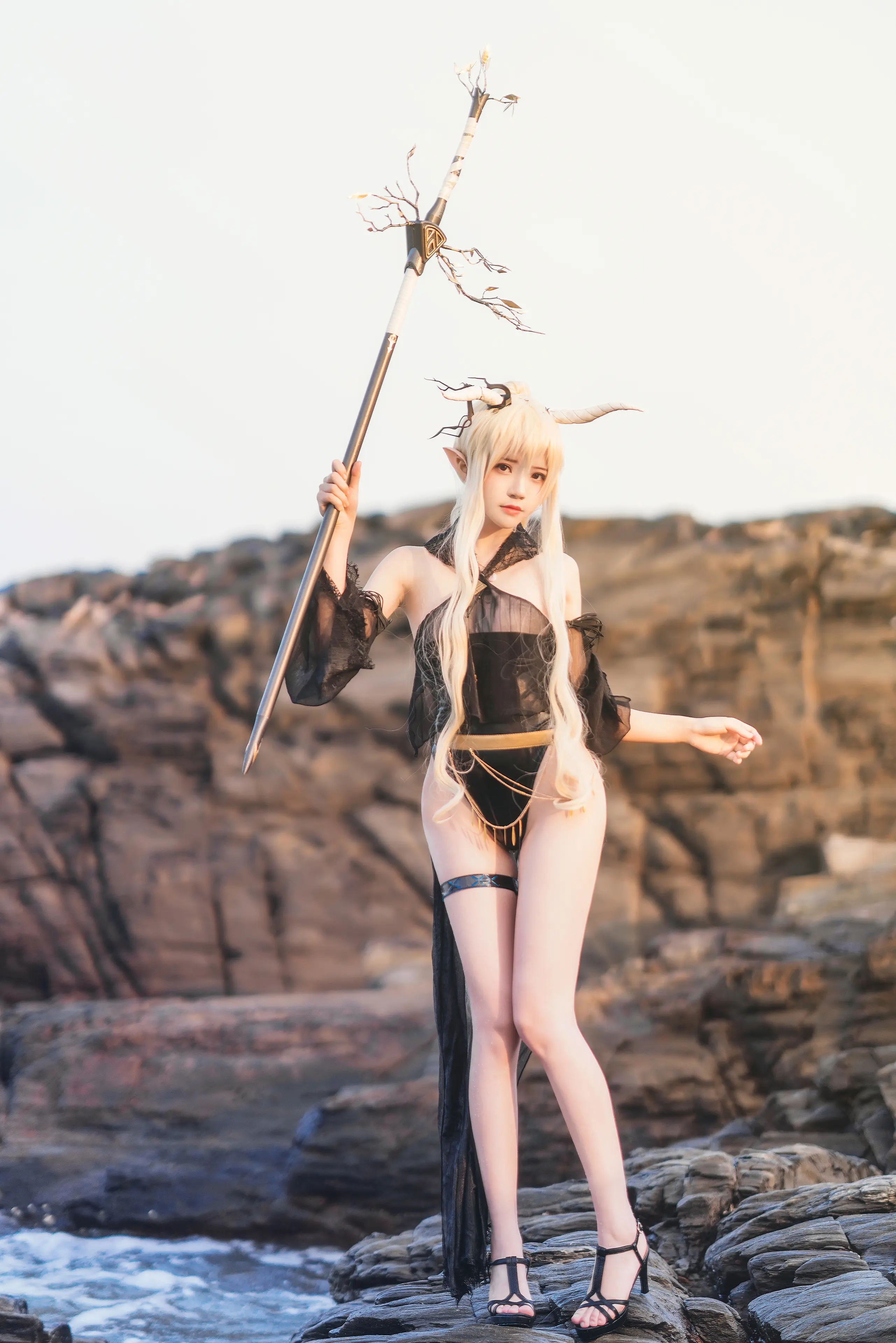 桜桃喵 闪灵泳装 [46P]