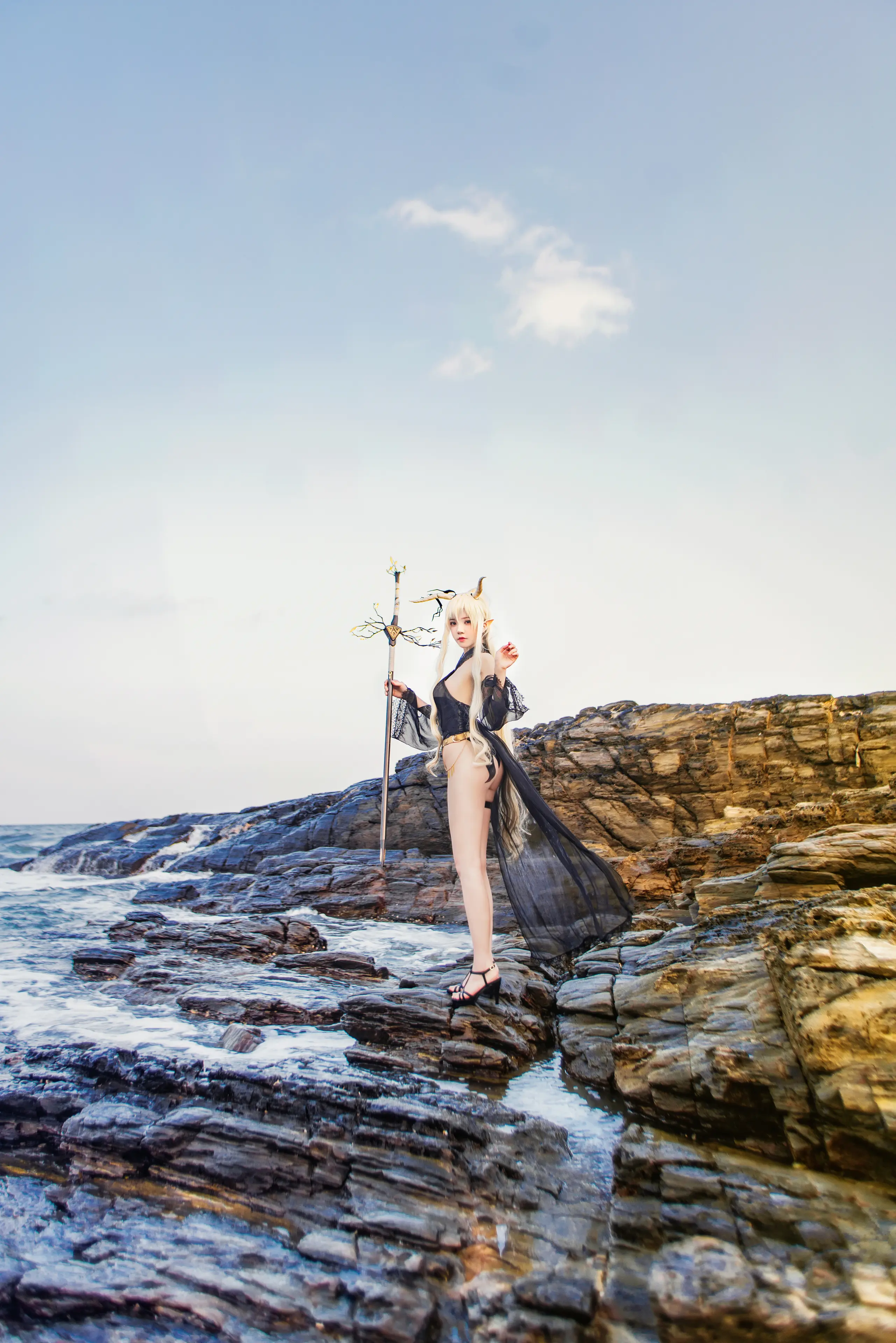 桜桃喵 闪灵泳装 [46P]