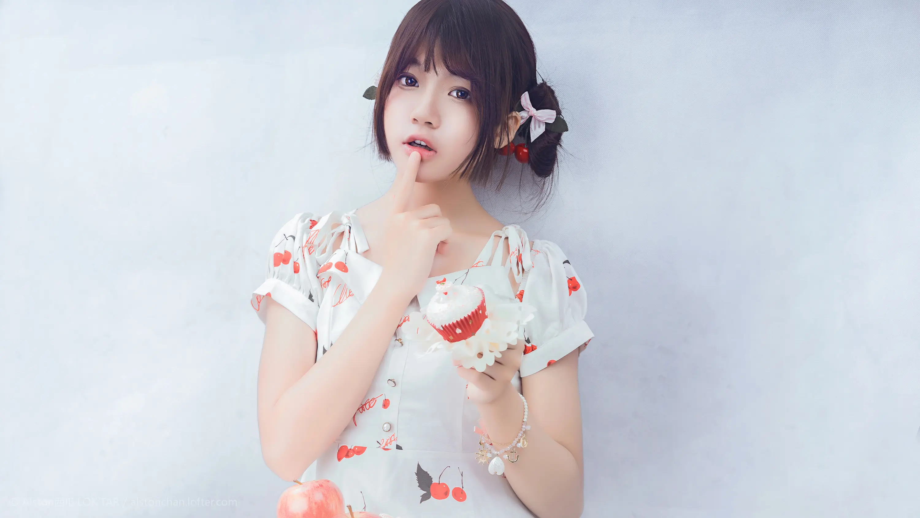 桜桃喵 Cherry [9P]