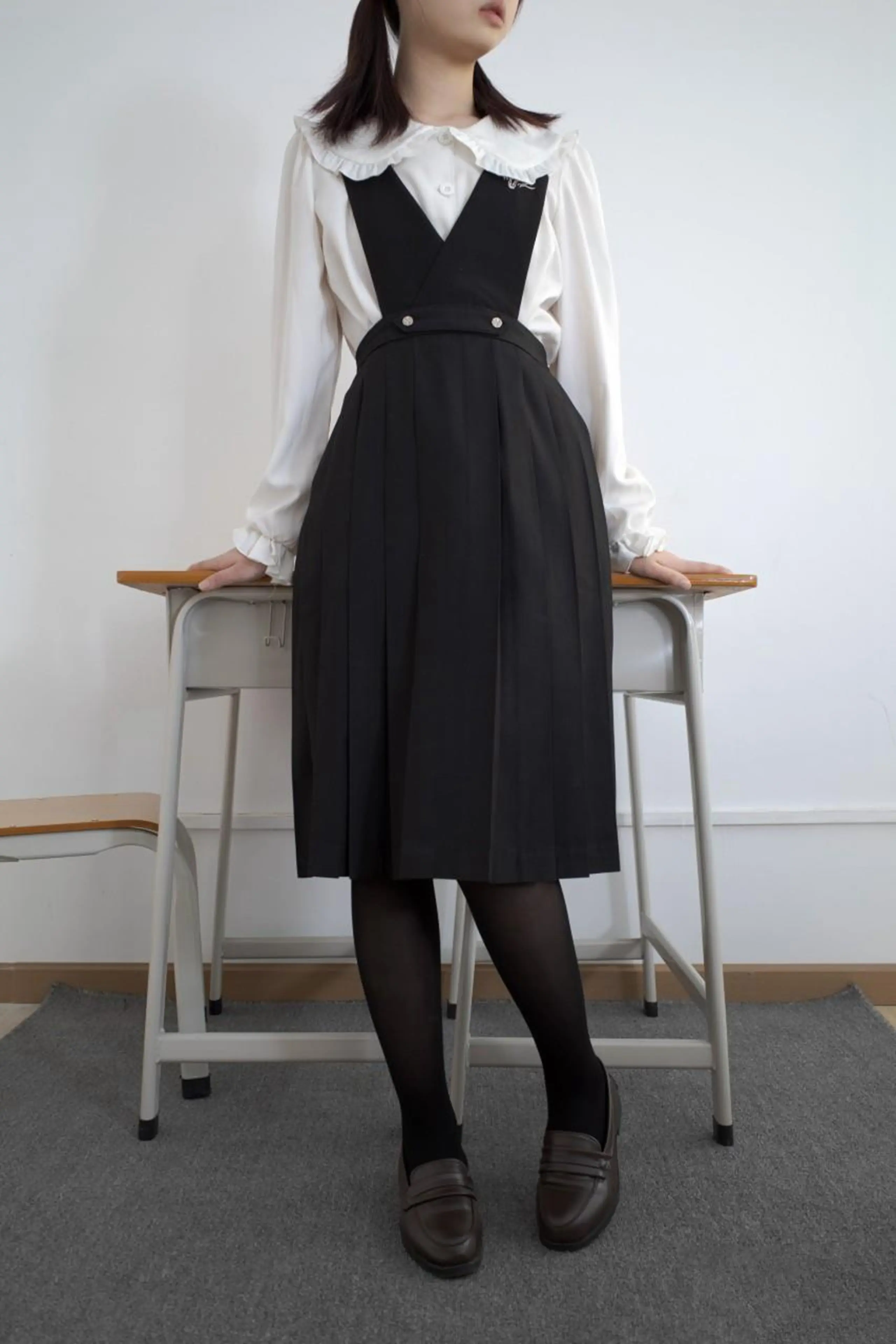 森萝财团 内部VIP系列 小夜 黑丝 50D [113P]