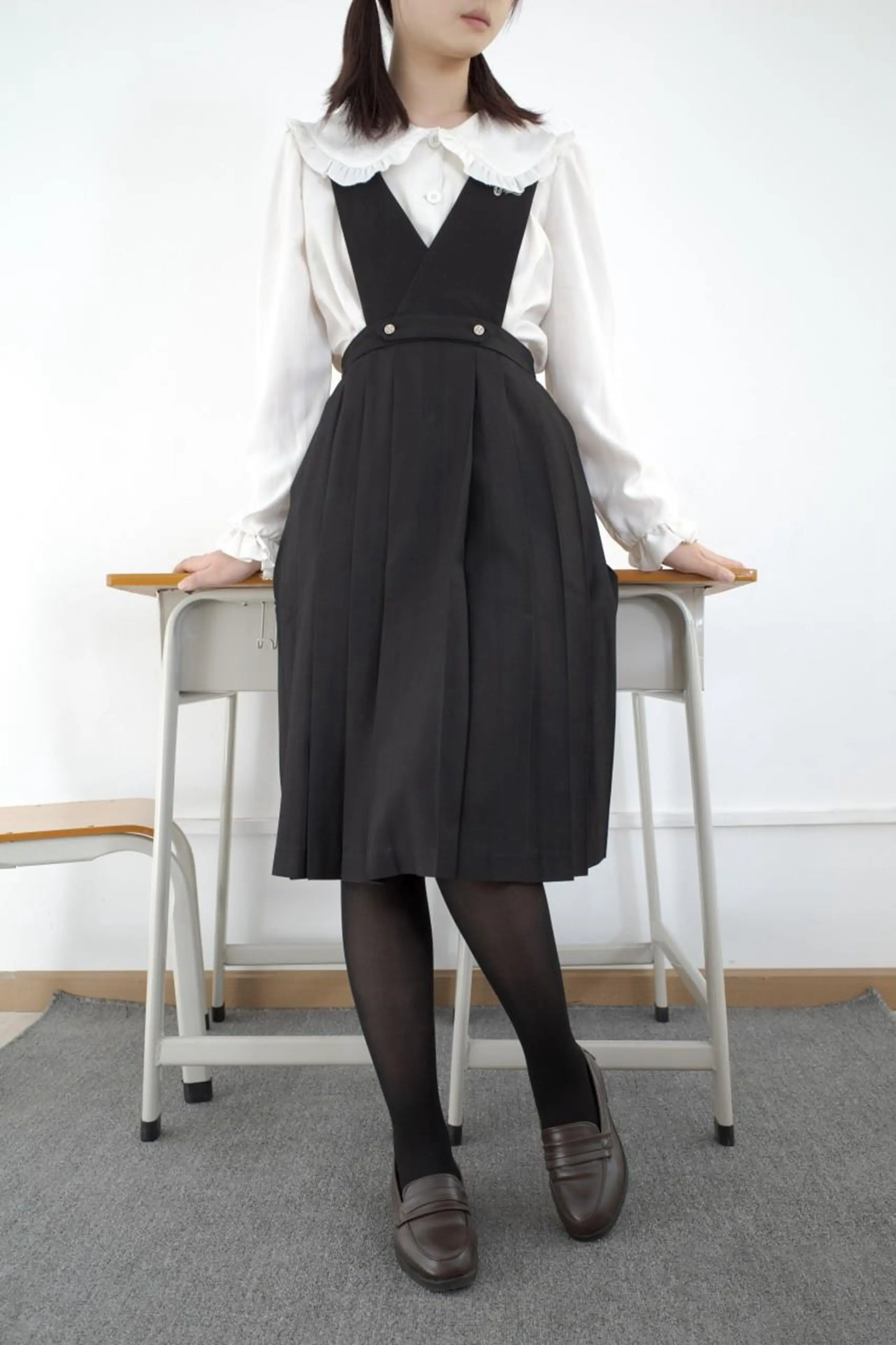 森萝财团 内部VIP系列 小夜 黑丝 50D [113P]