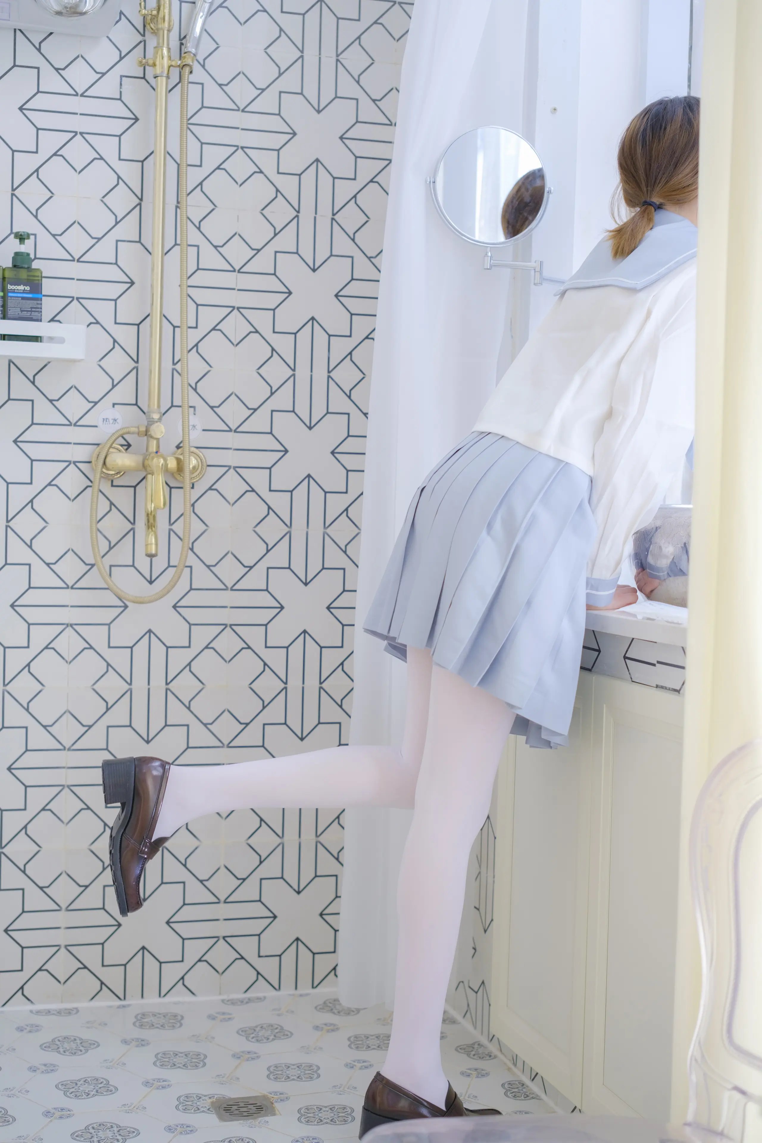 森萝财团 内部VIP系列 微风-04 [102P]