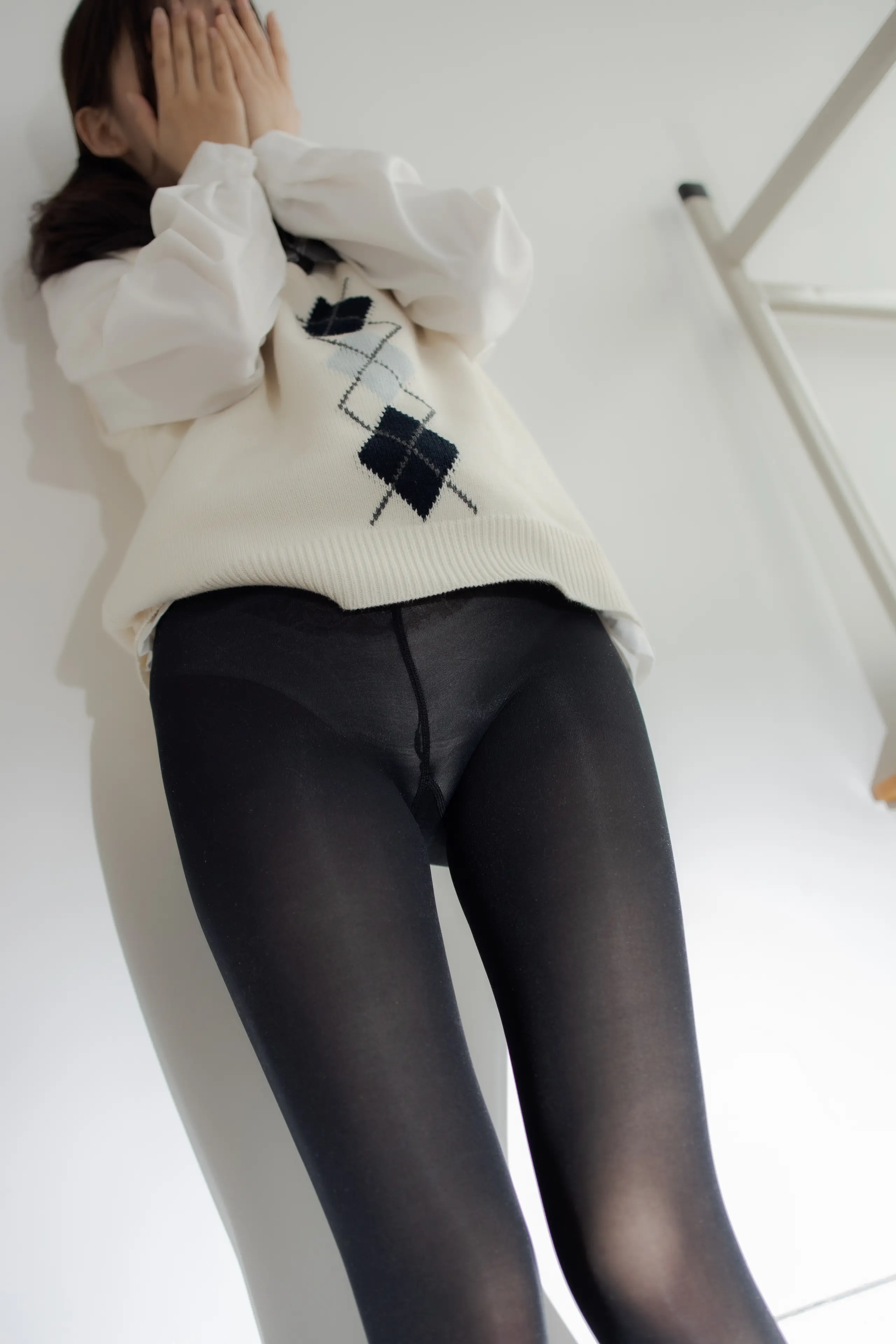 森萝财团 内部VIP系列 教室里诱人的黑丝学妹 [129P]