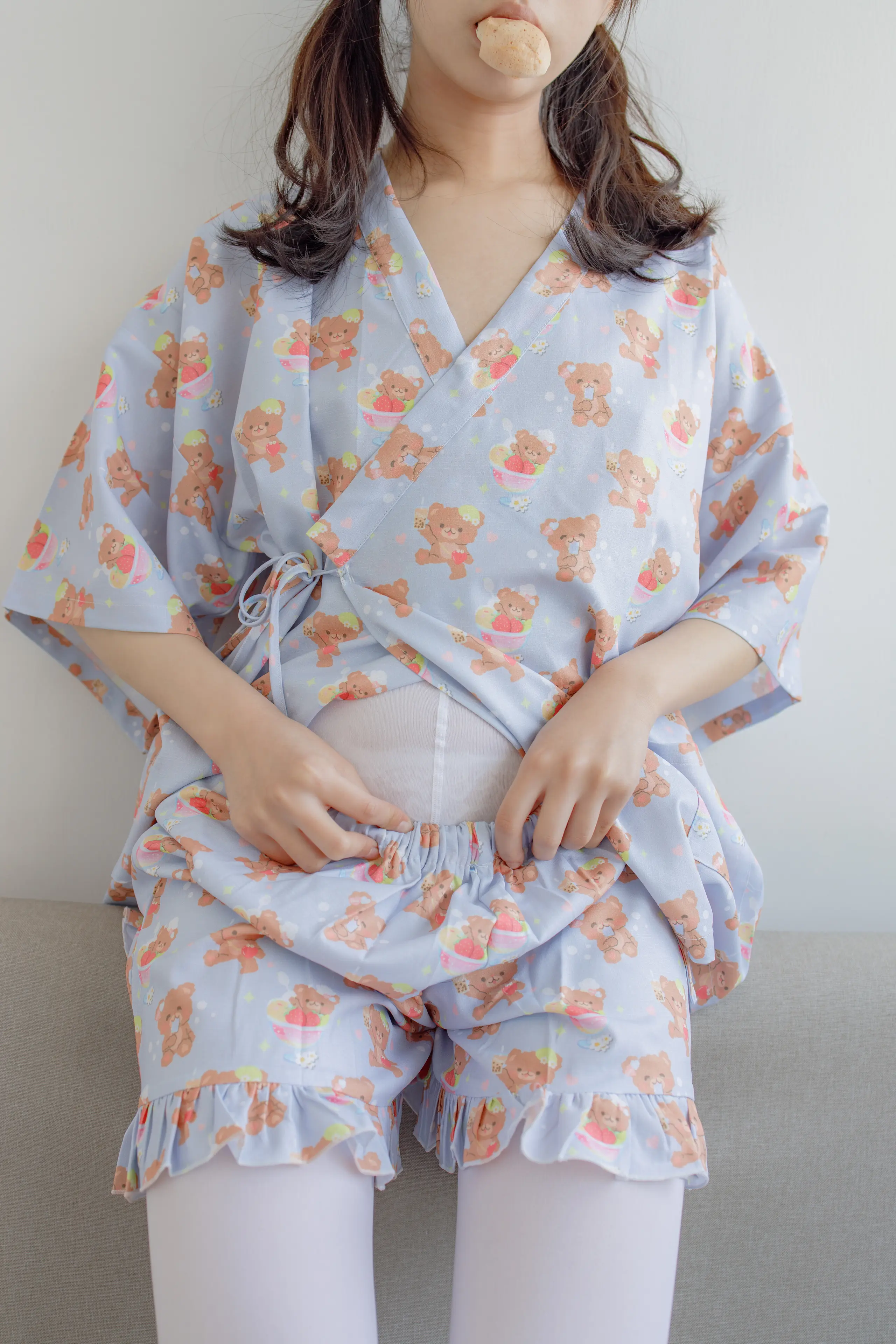 森萝财团 内部VIP系列 沙发上诱人的白丝美少女 [104P]