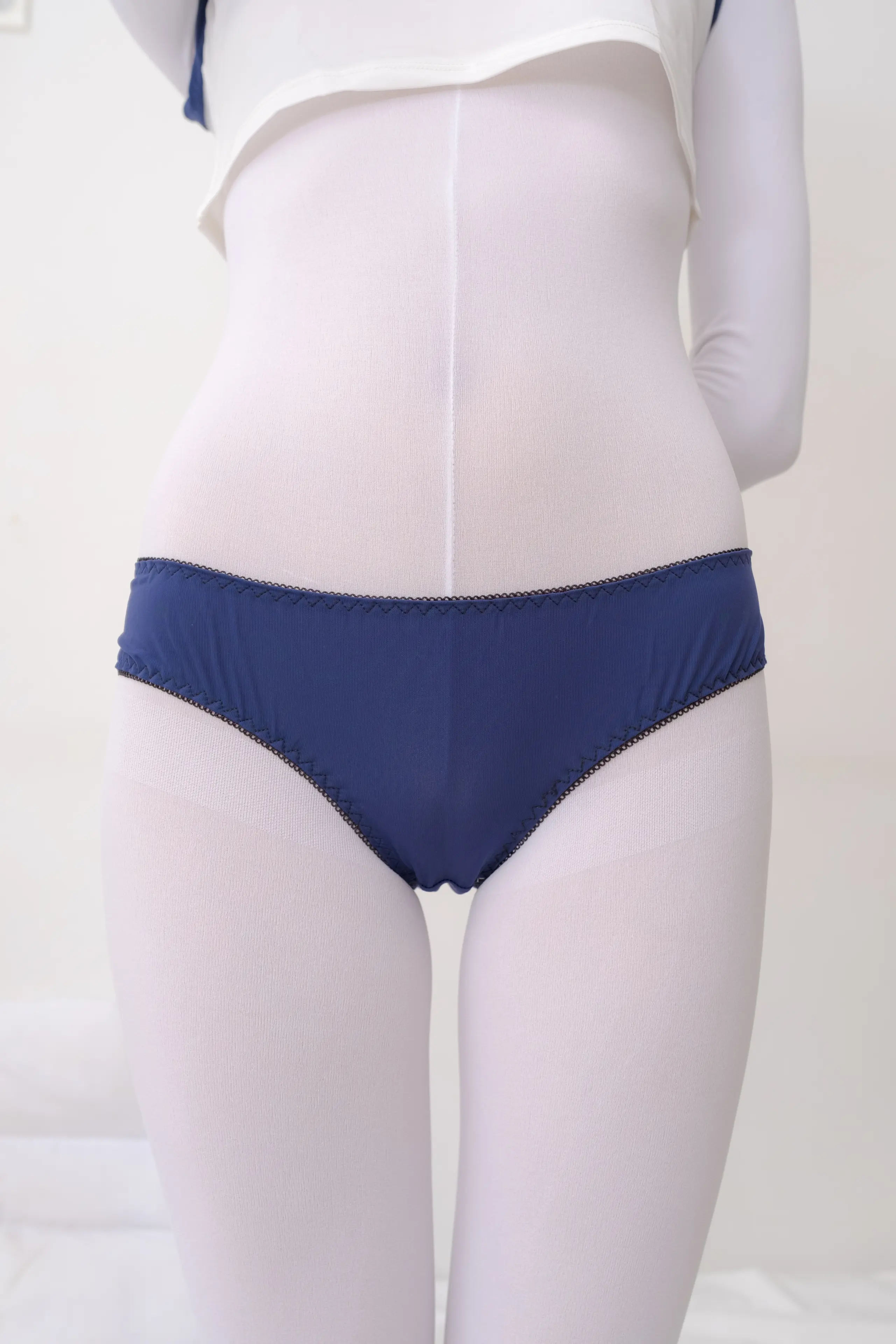 森萝财团 内部VIP系列 雏菊-03 蓝白 全身 [131P]