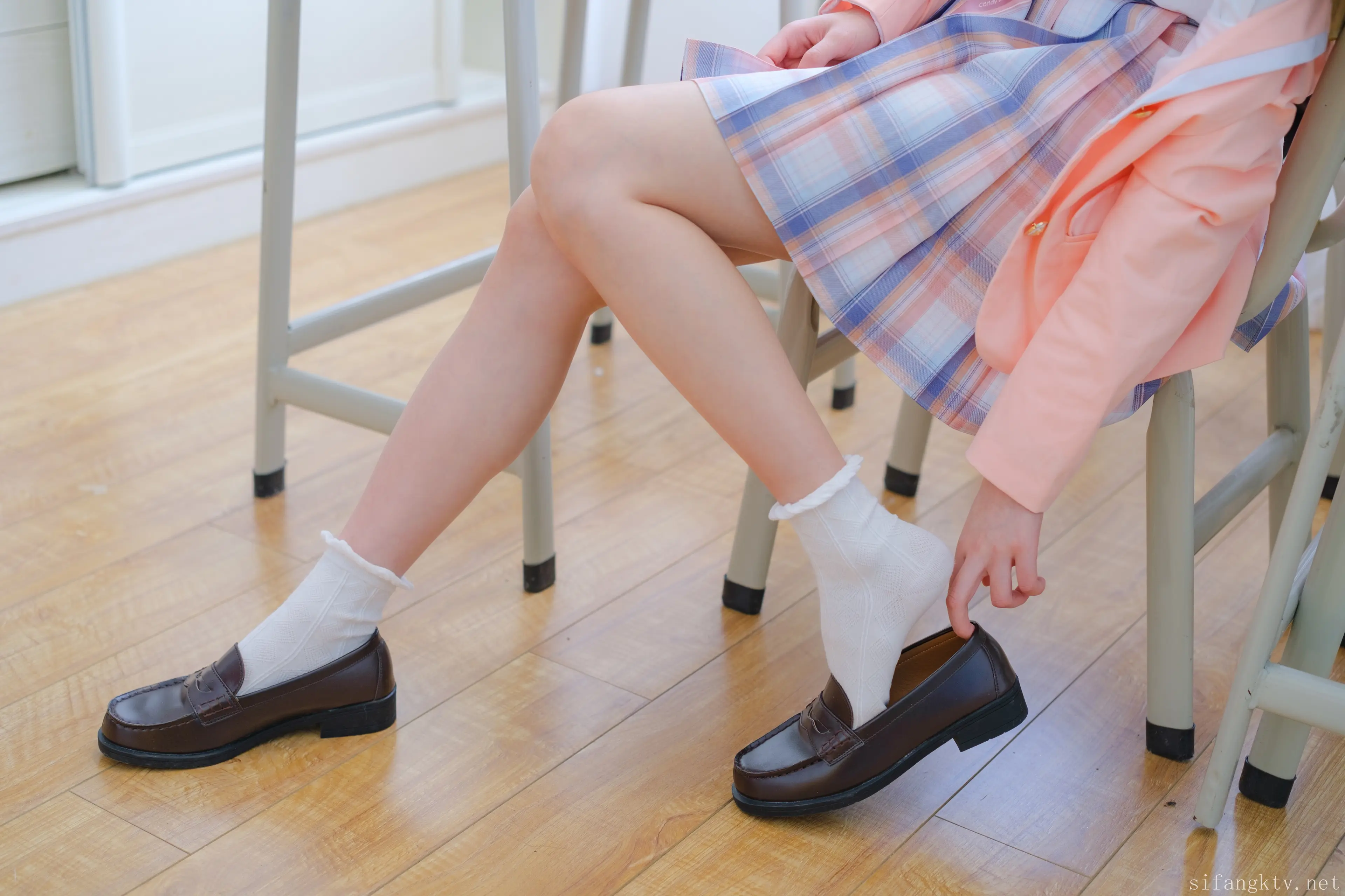 森萝财团 小七 JK [137P]