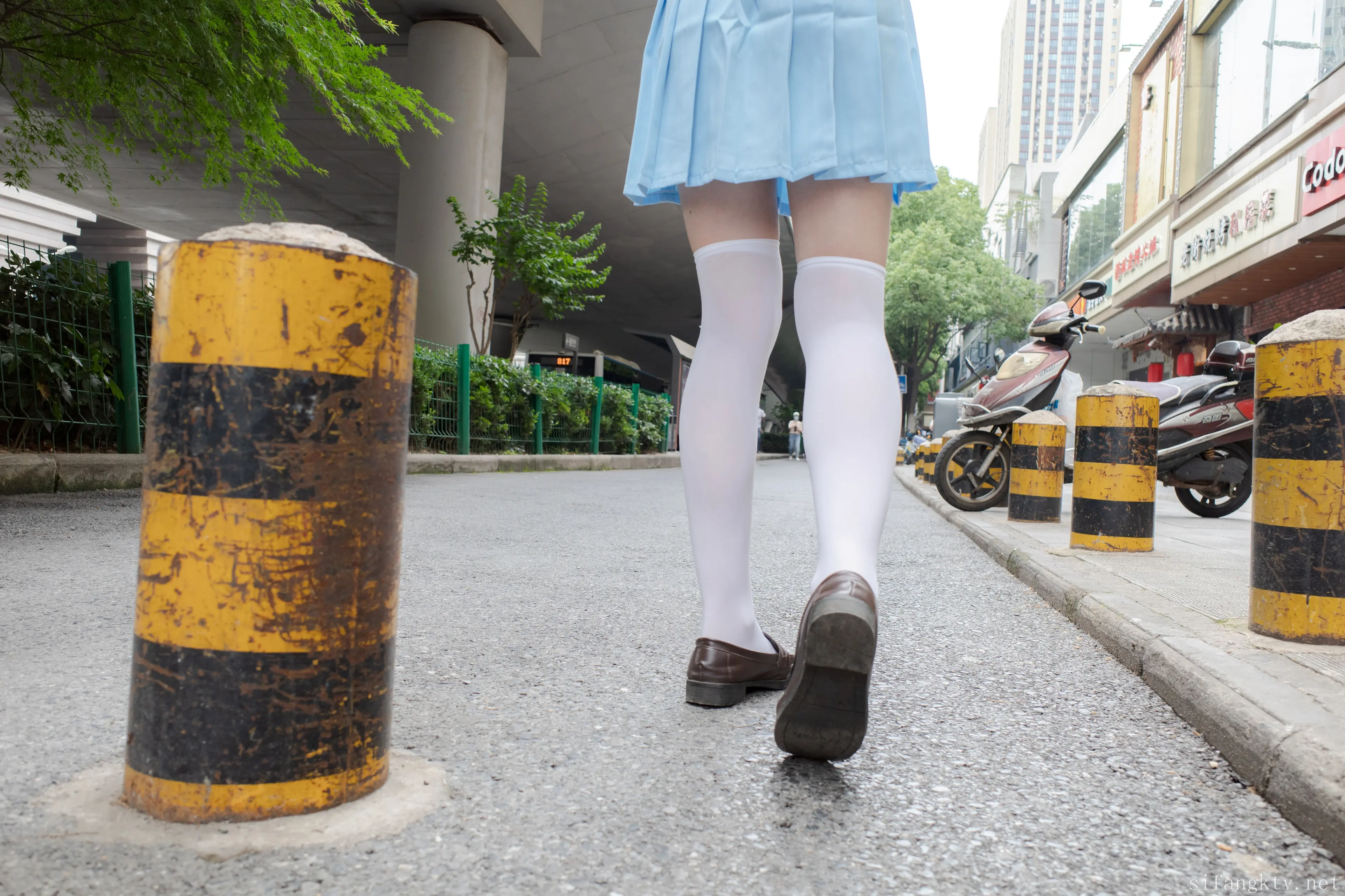 森萝财团 小满 香蕉酸奶 [14P]