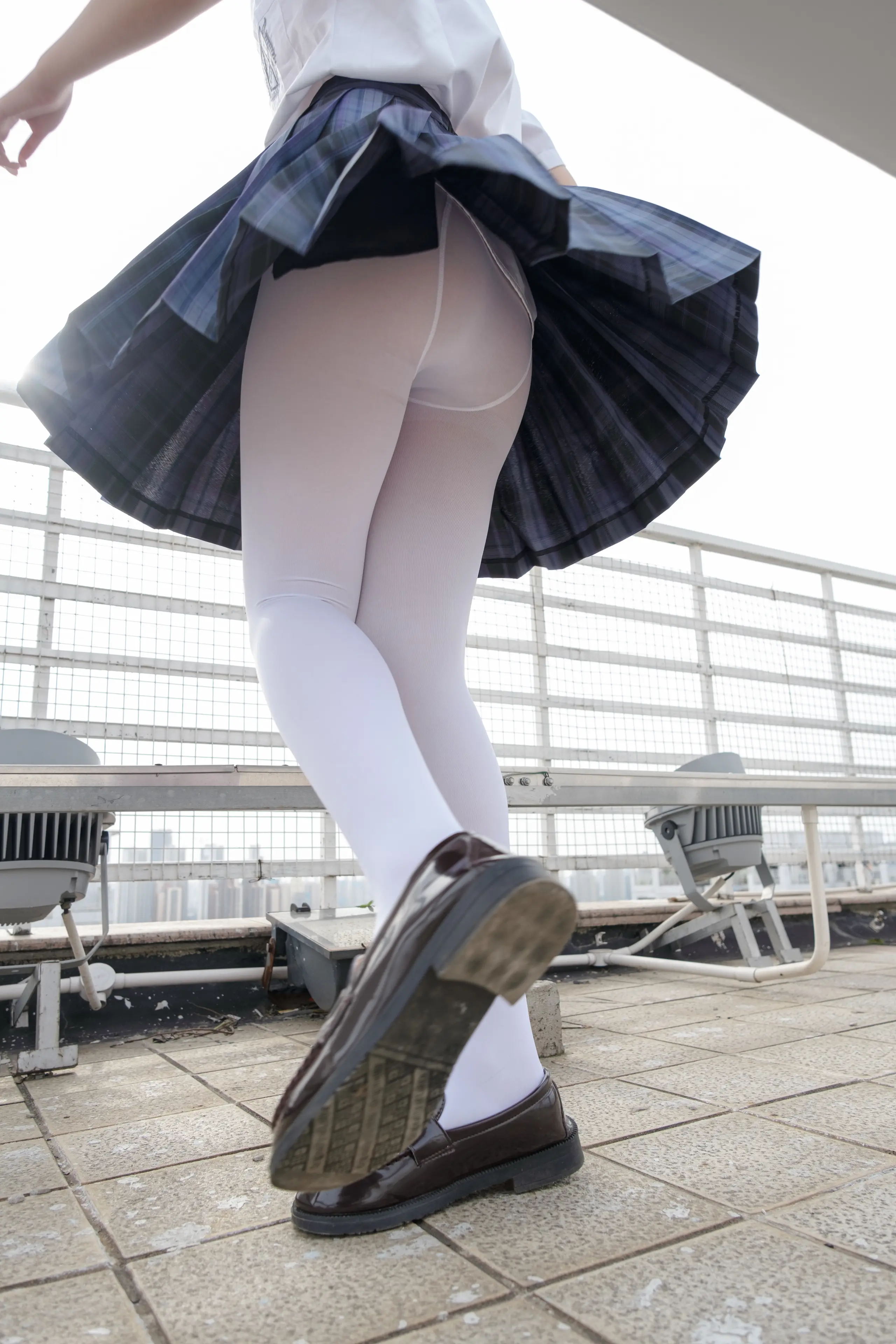 森萝财团 月下 02 [102P]