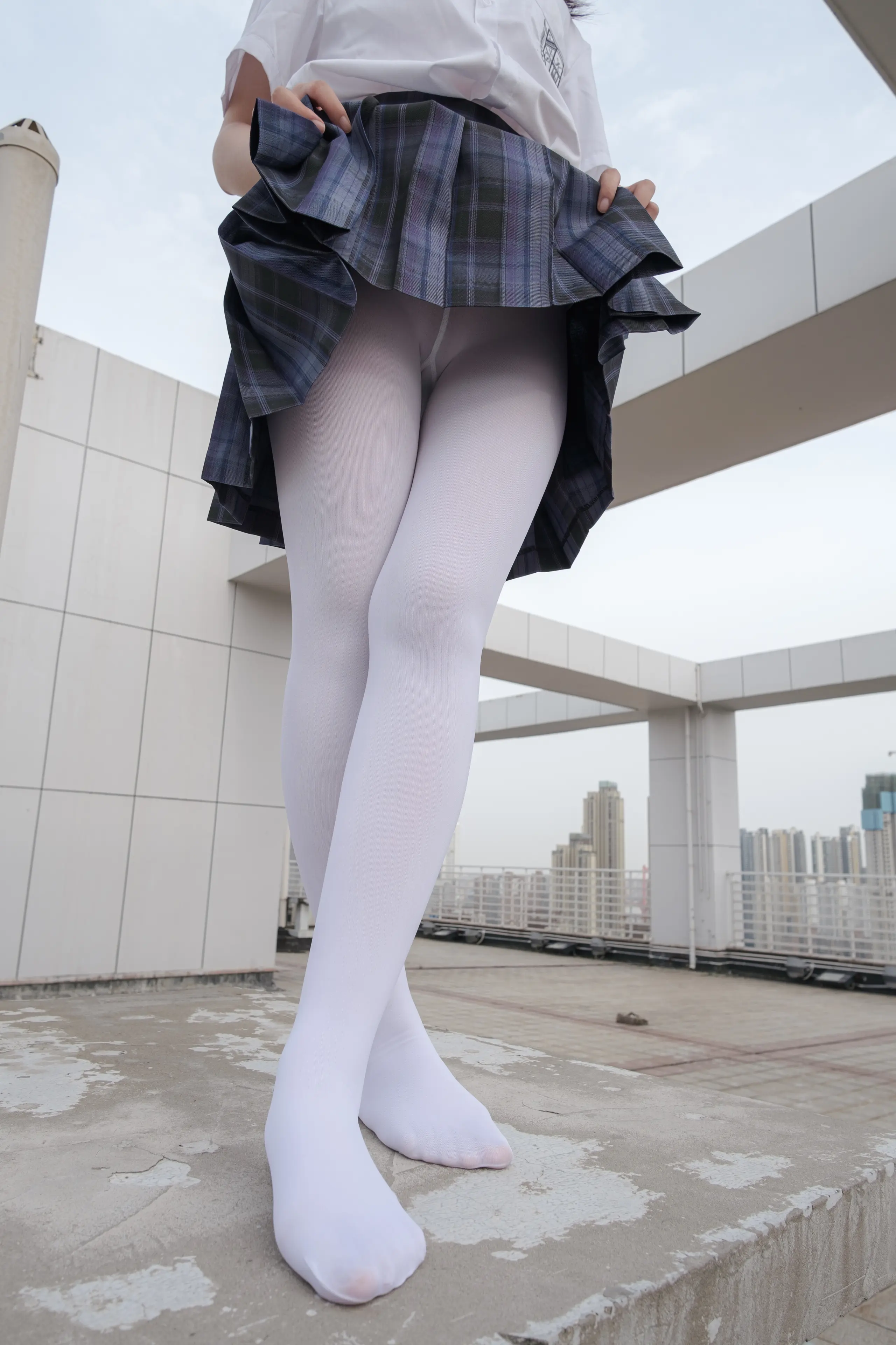 森萝财团 月下 02 [102P]