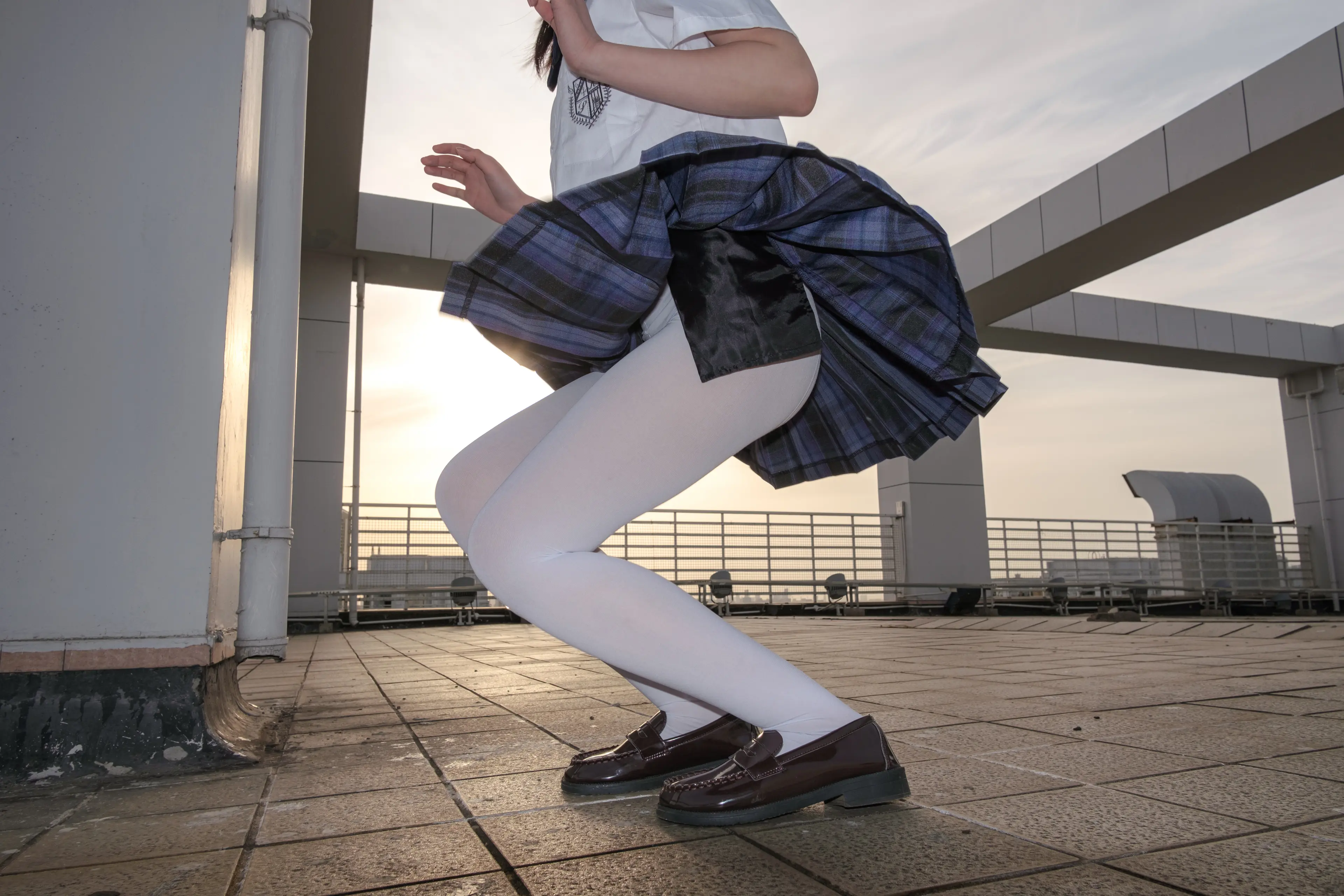 森萝财团 月下 02 [102P]