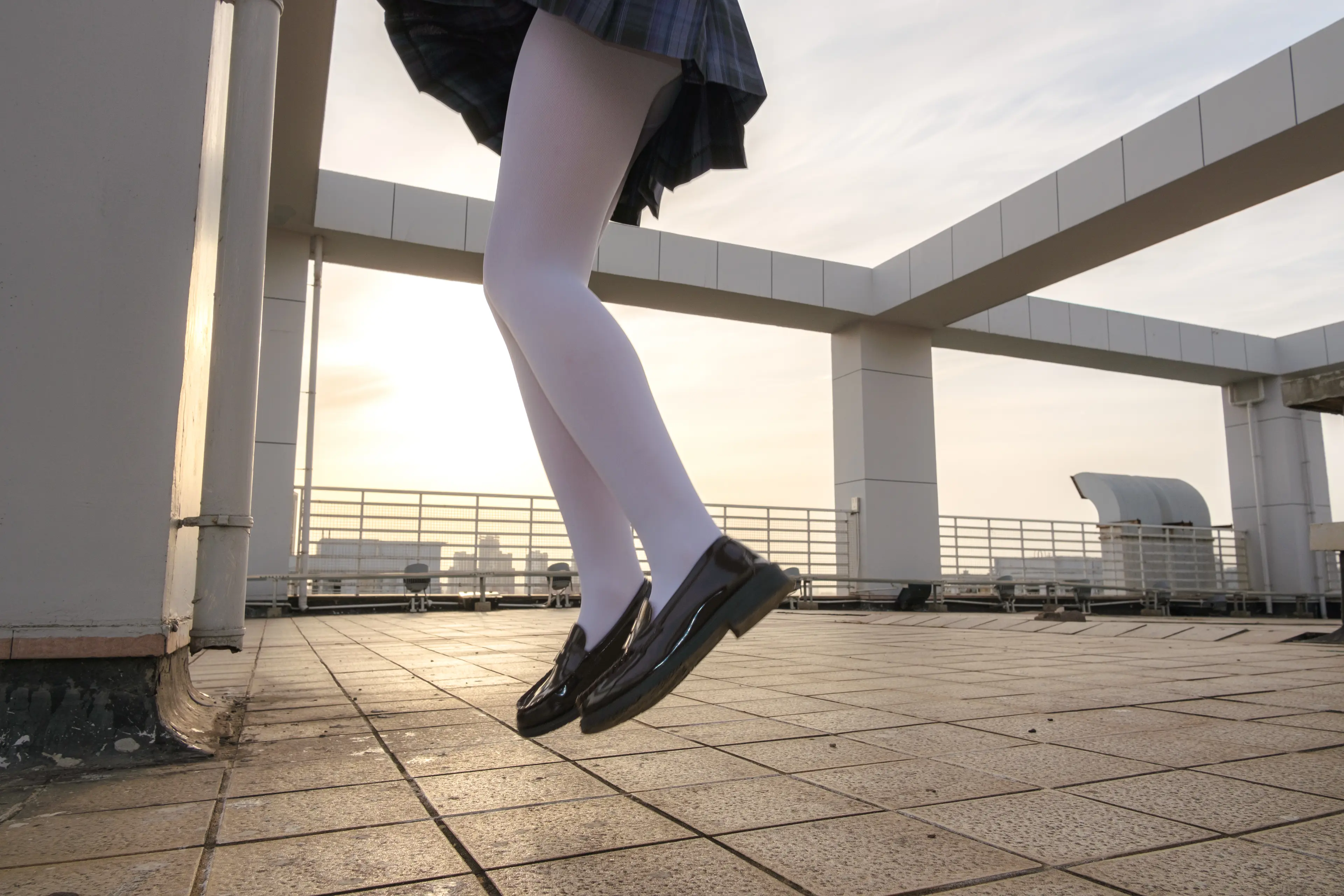 森萝财团 月下 02 [102P]