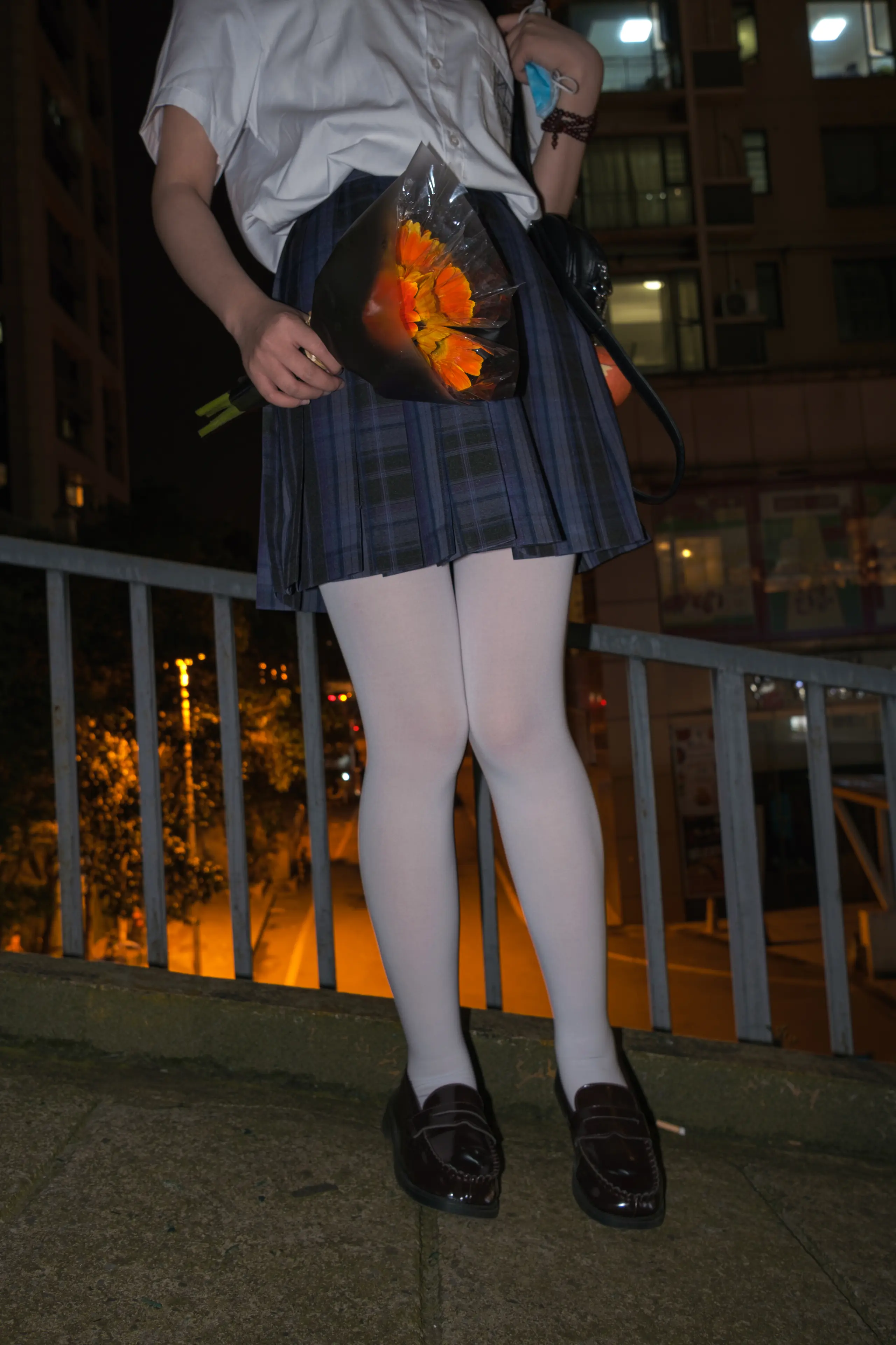 森萝财团 月下 02 [102P]