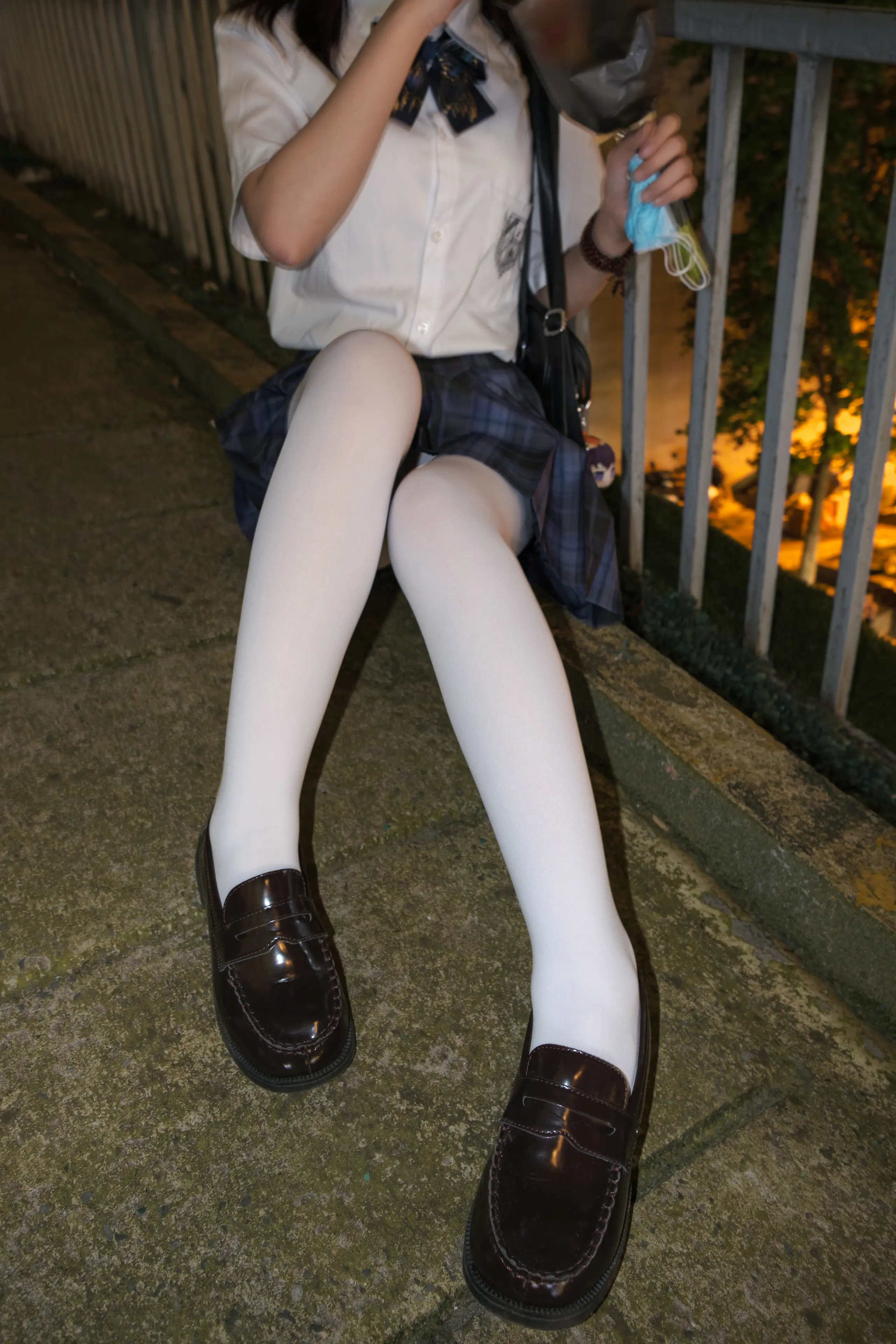 森萝财团 月下 02 [102P]