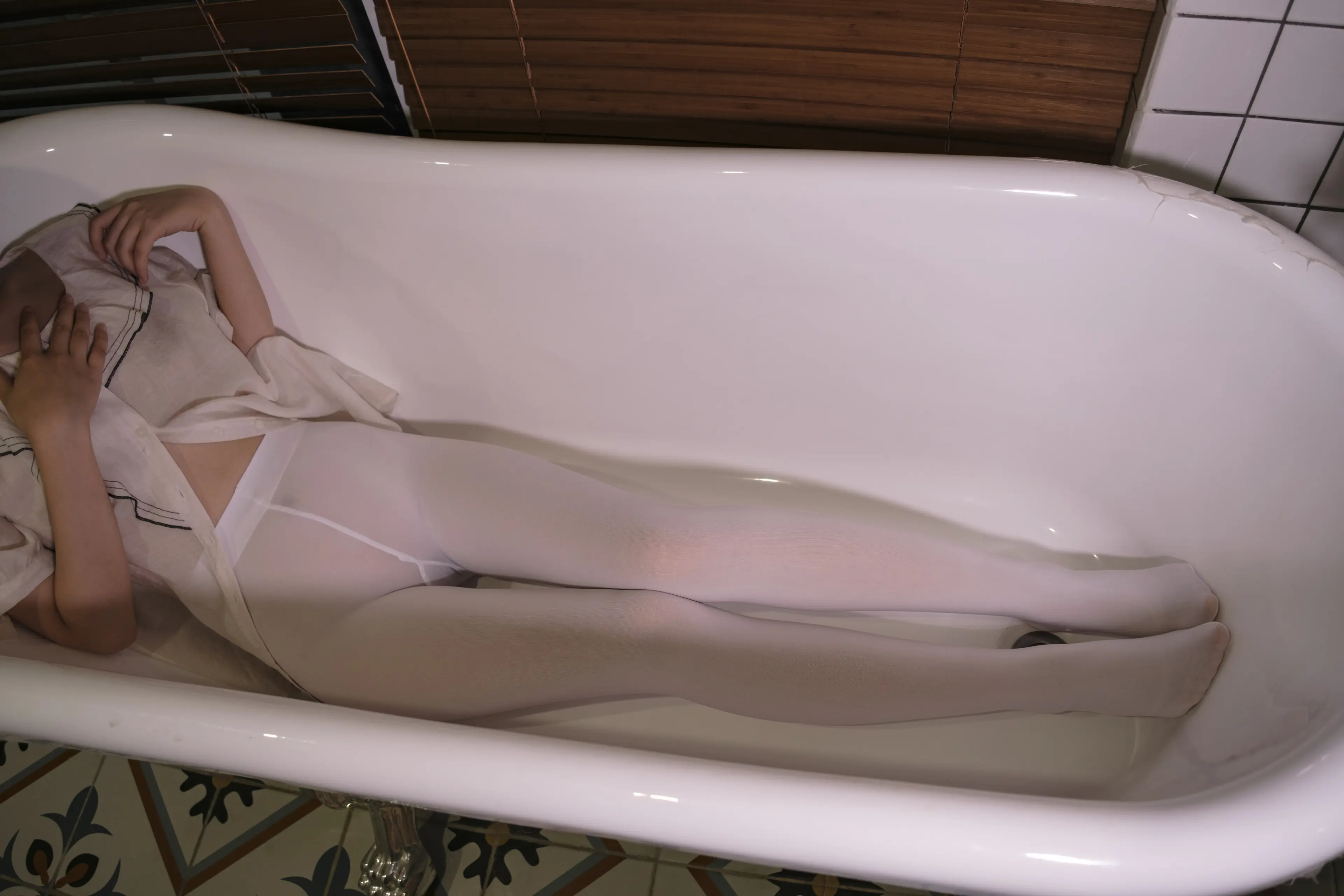 森萝财团 月下 04 [102P]