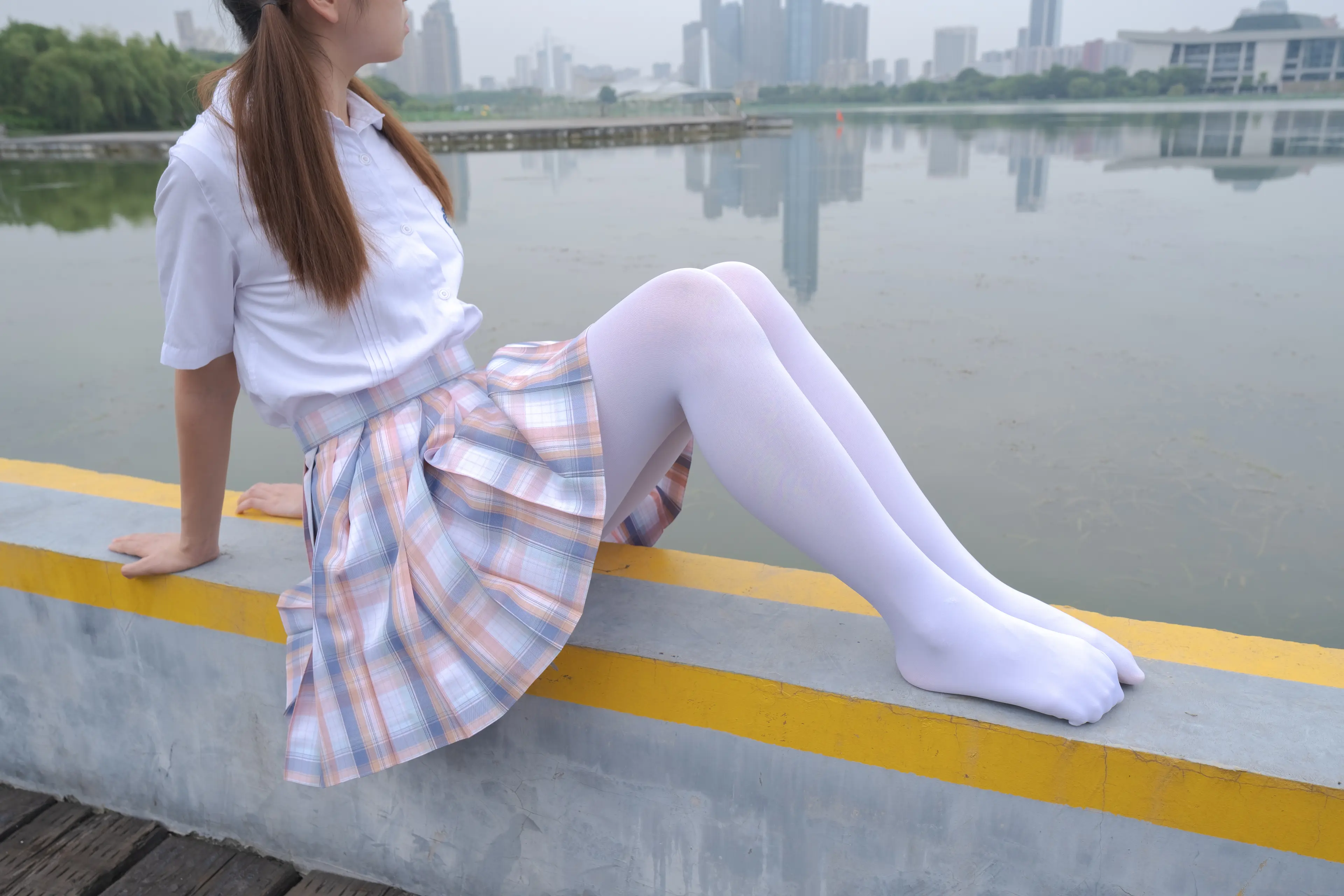 森萝财团 有料 公园白 [139P]