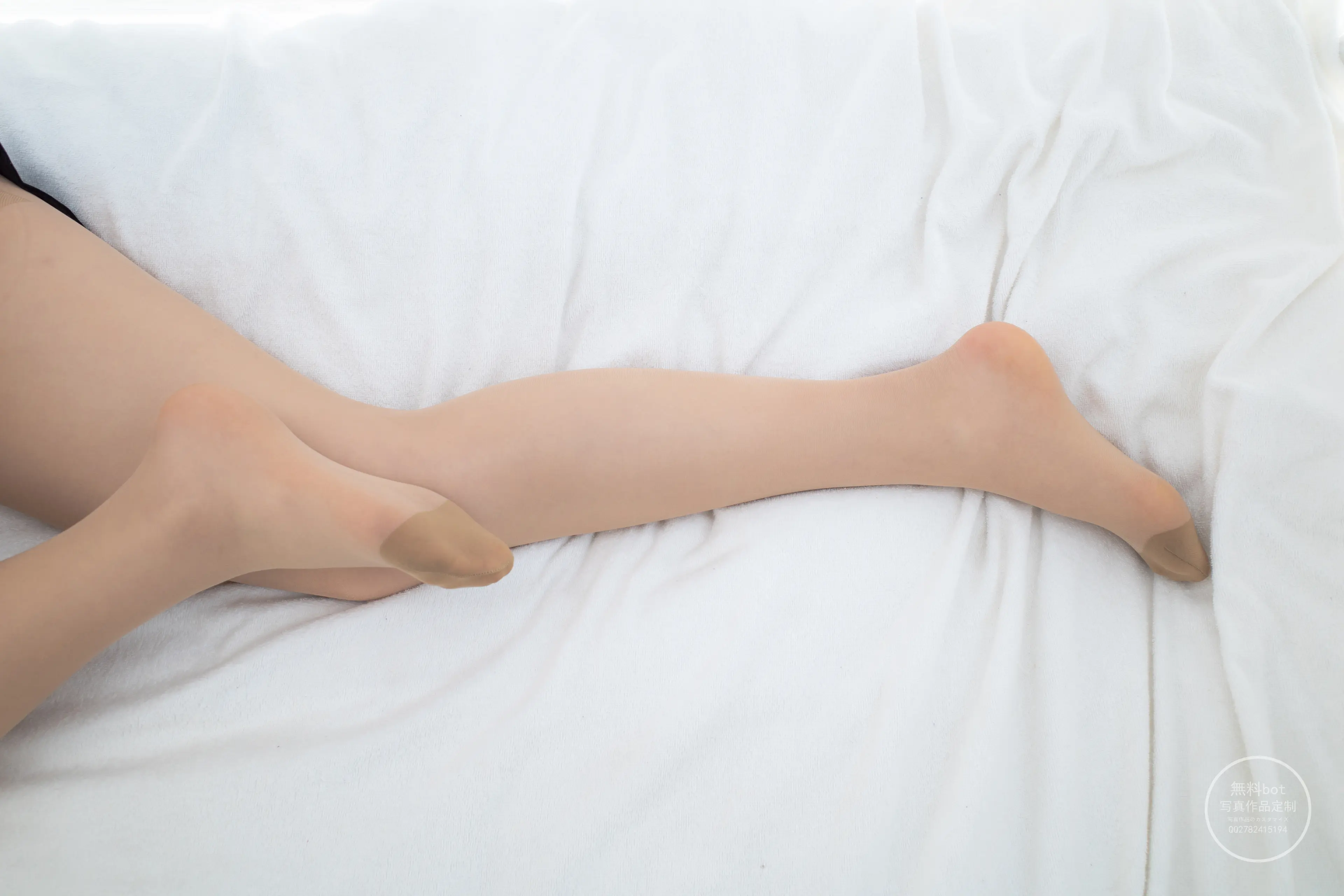 森萝财团 有料 匿名 黑丝绒旗袍+肉 [100P]