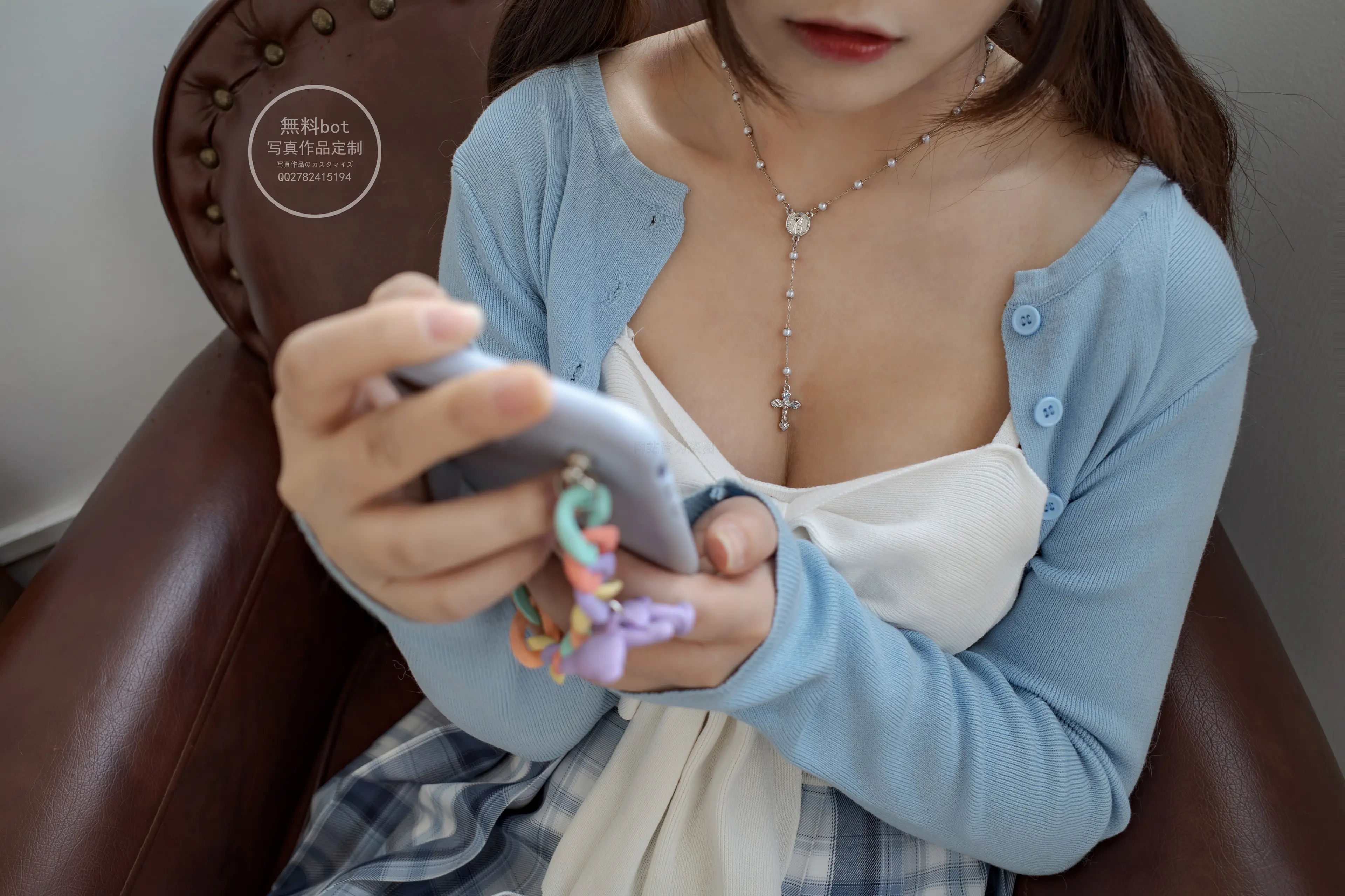 森萝财团 有料 古川kagura 沙发上的白丝 [66P]