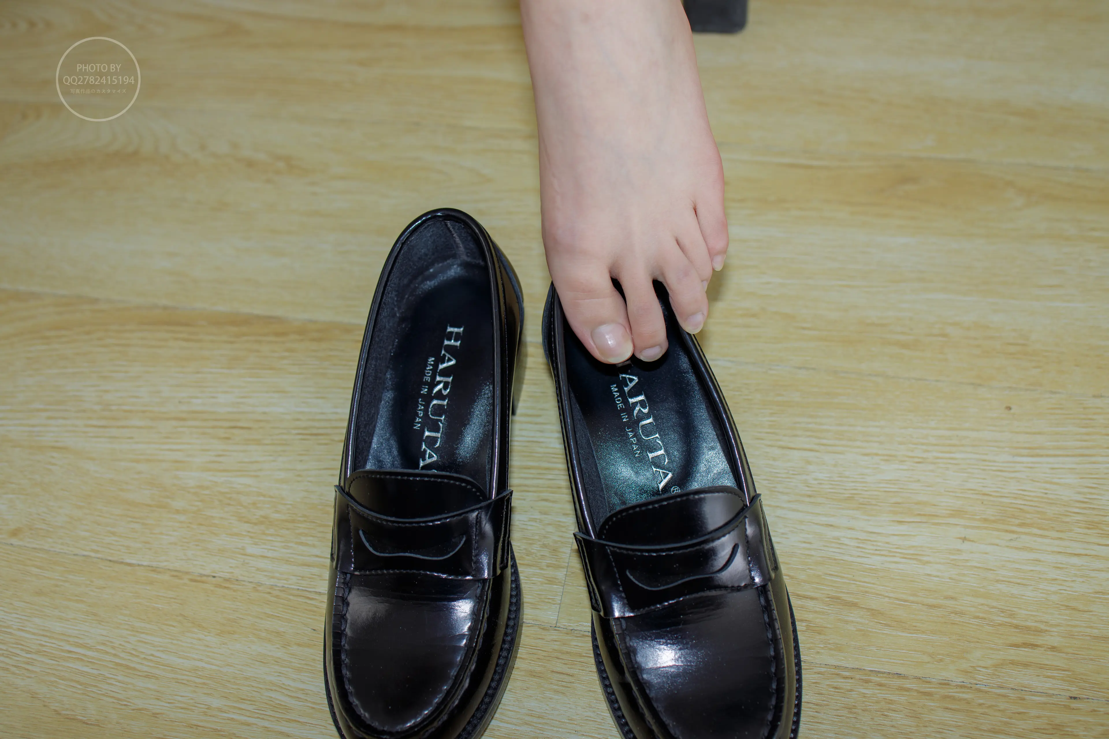 森萝财团 有料 吸吸 教室里的油亮肉丝“绫”JK制服 [101P]