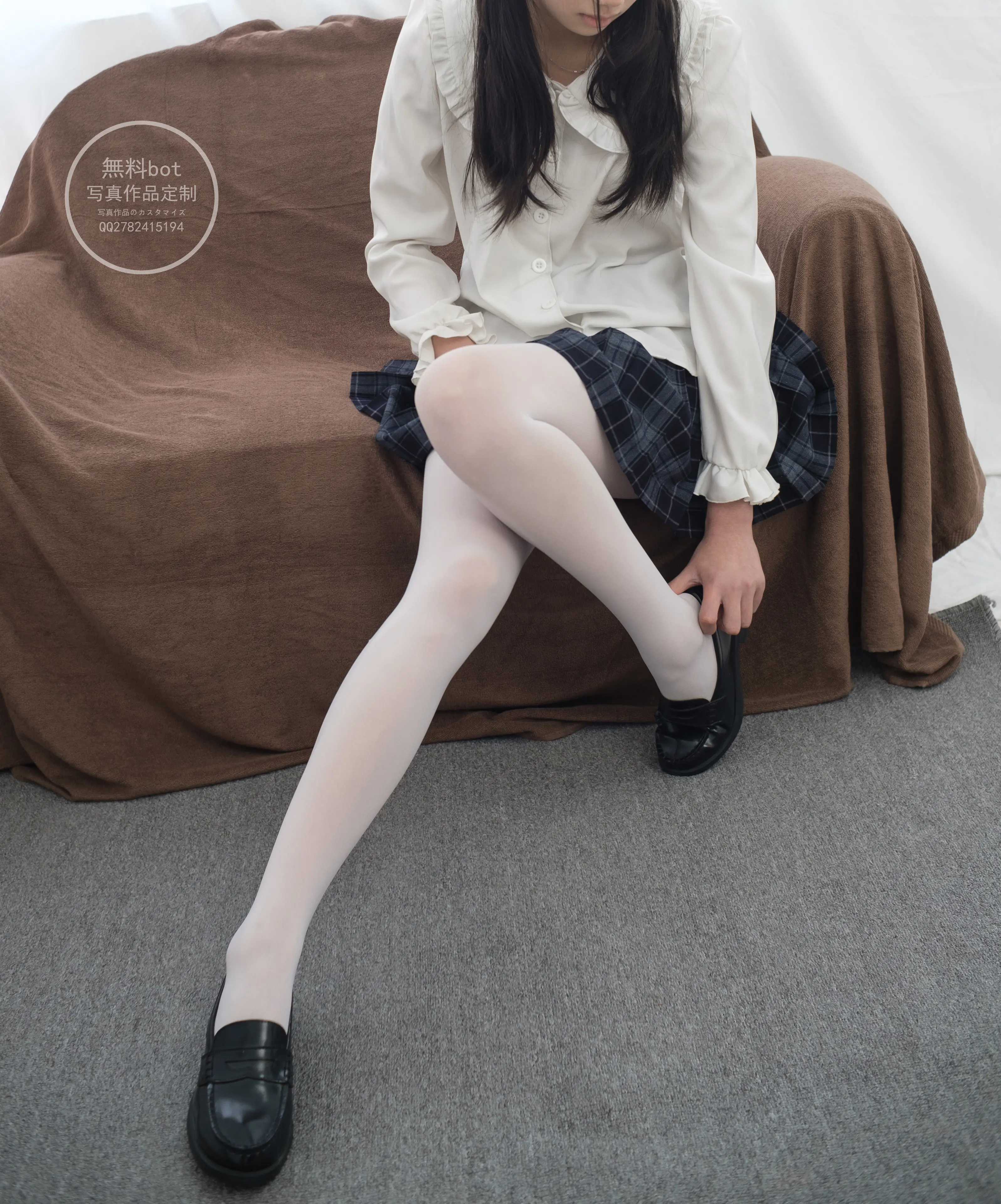 森萝财团 有料 吸吸 白丝少女的百褶裙 [71P]