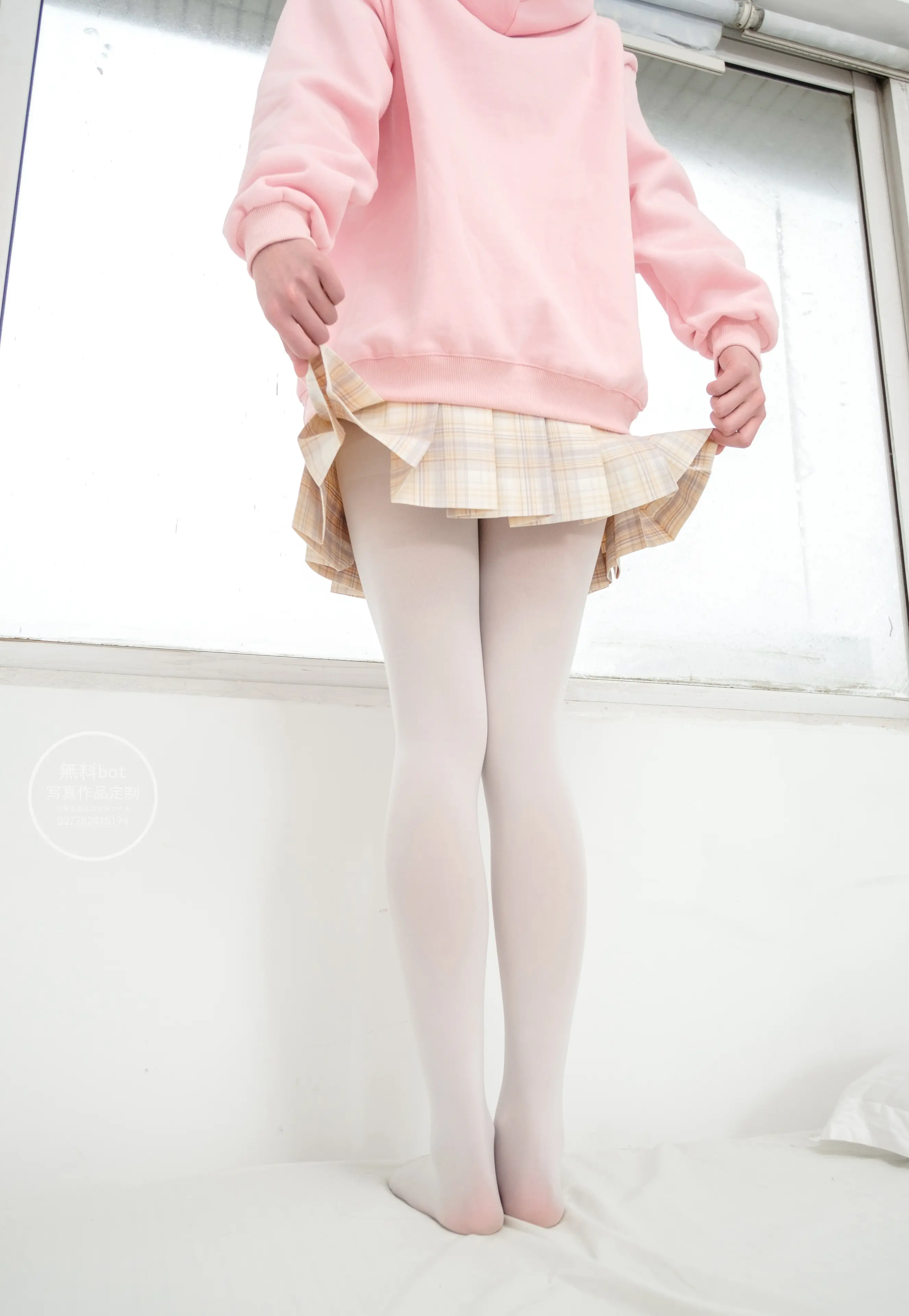 森萝财团 有料 吸吸 白丝百褶裙小萝莉,可爱的双马尾！ [51P]