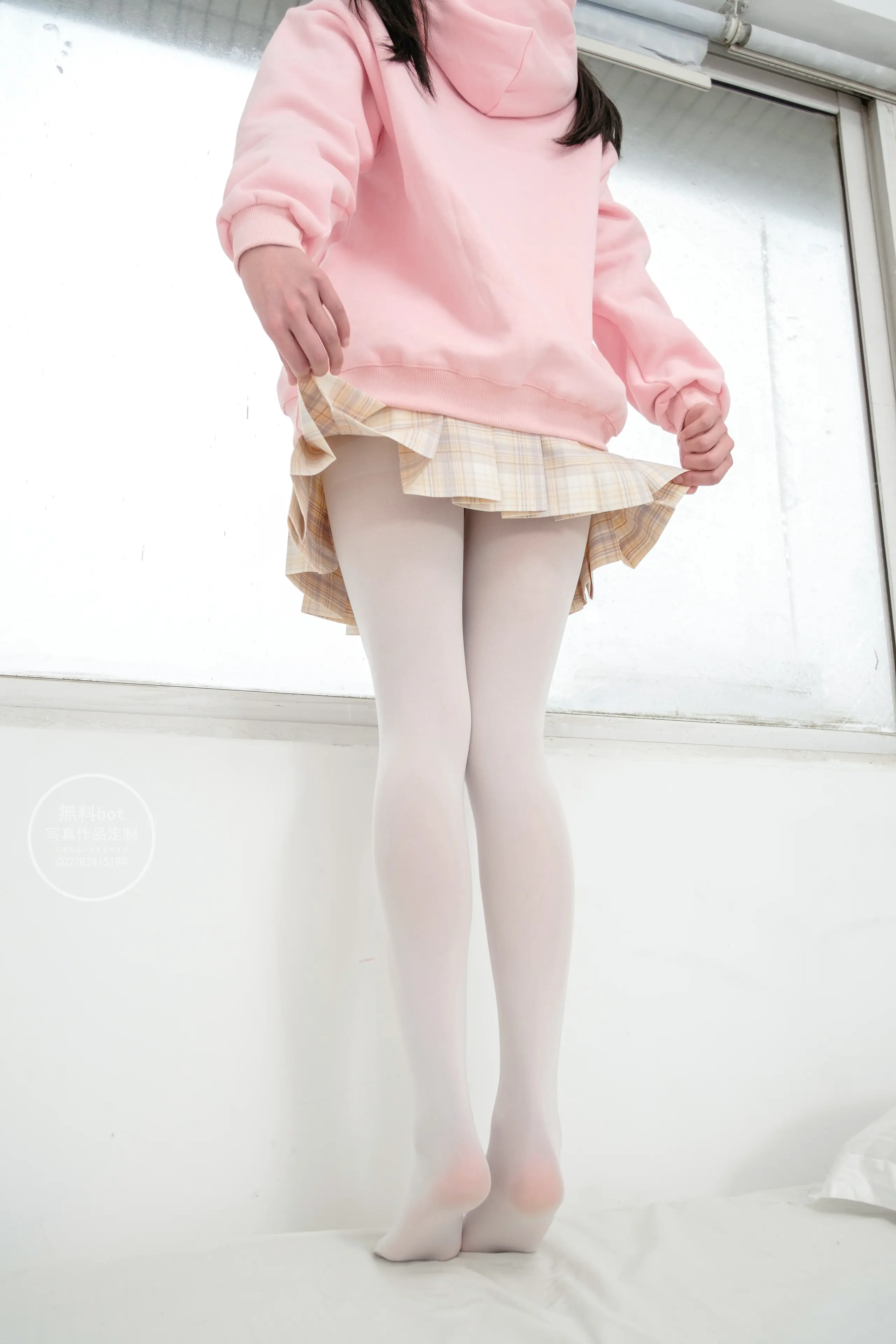 森萝财团 有料 吸吸 白丝百褶裙小萝莉,可爱的双马尾！ [51P]