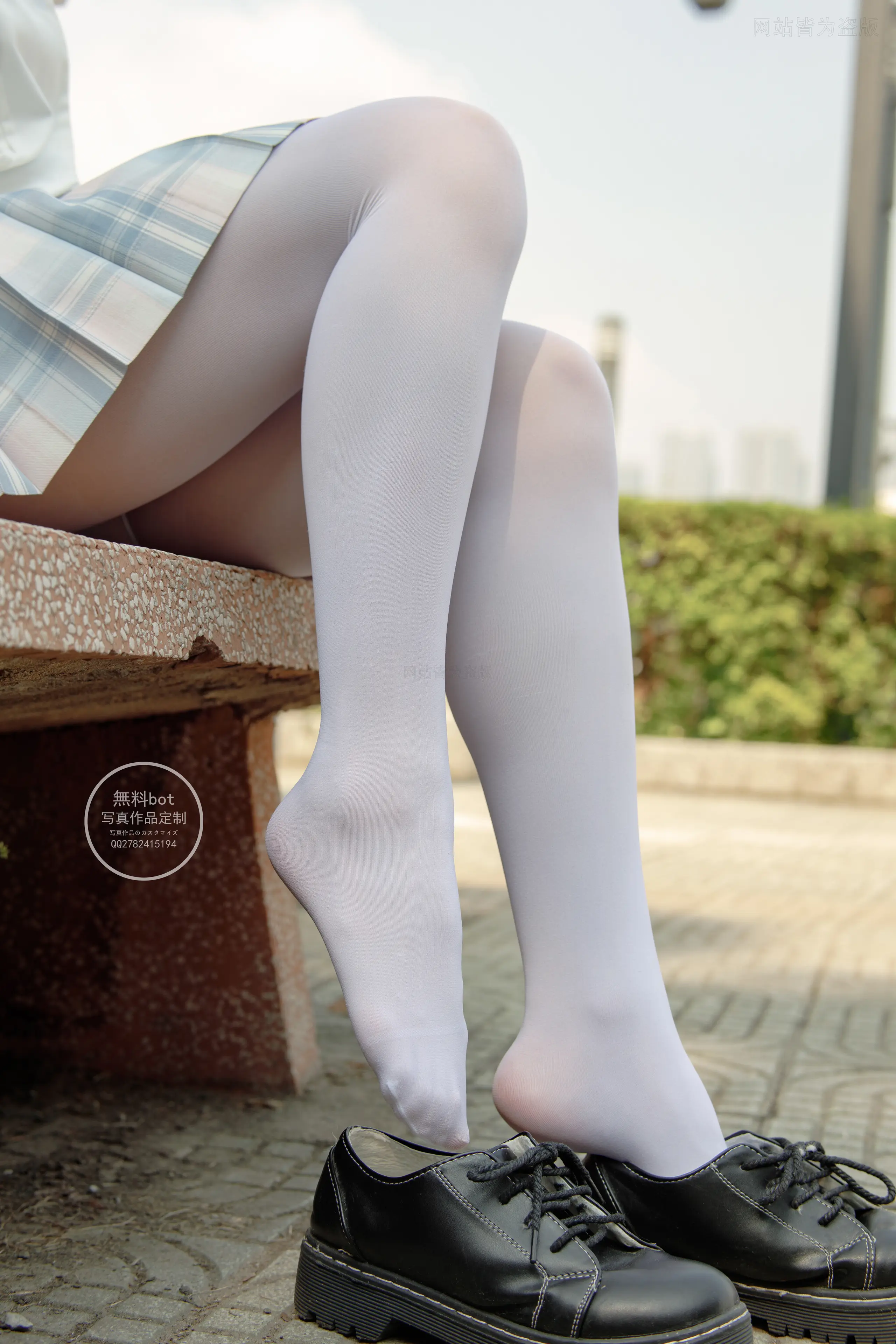 森萝财团 有料 小兰 户外JK白丝 [64P]