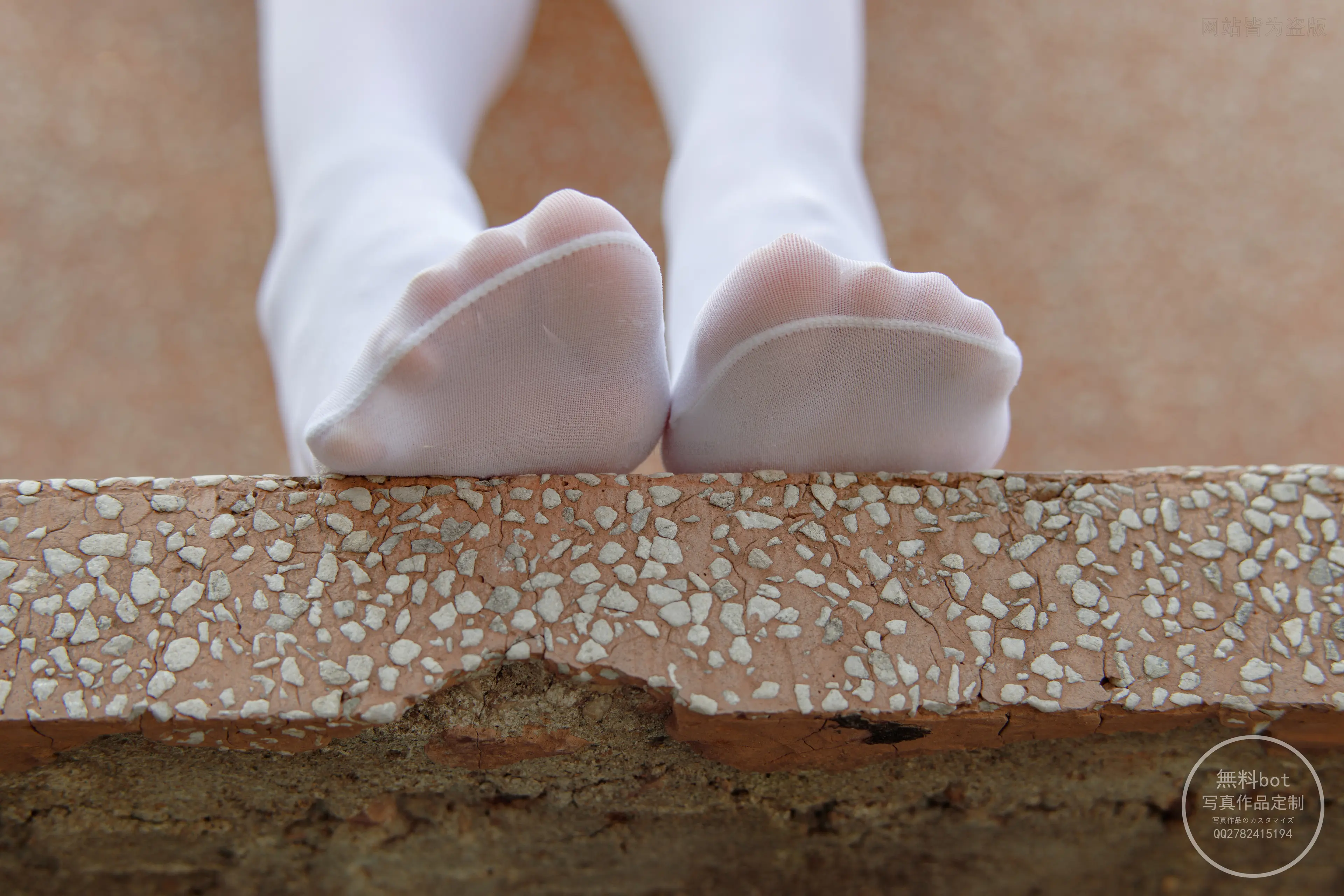 森萝财团 有料 小兰 户外JK白丝 [64P]