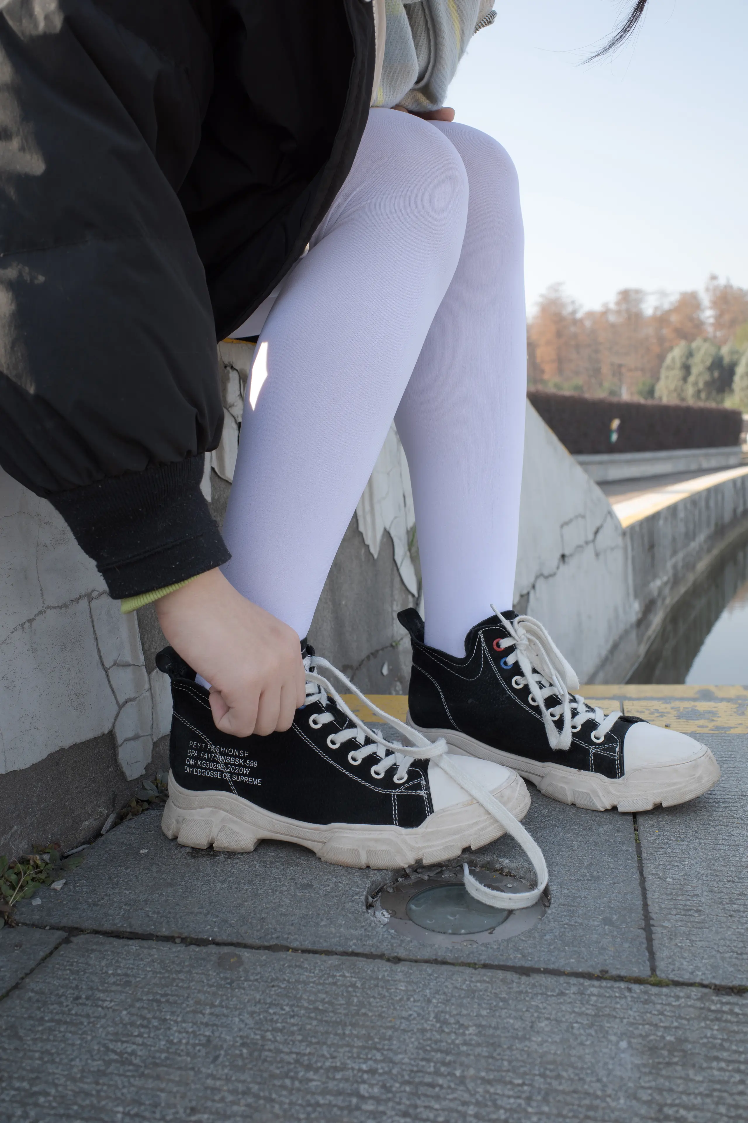 森萝财团 有料 小茵 户外公园帆布鞋白丝 [84P]