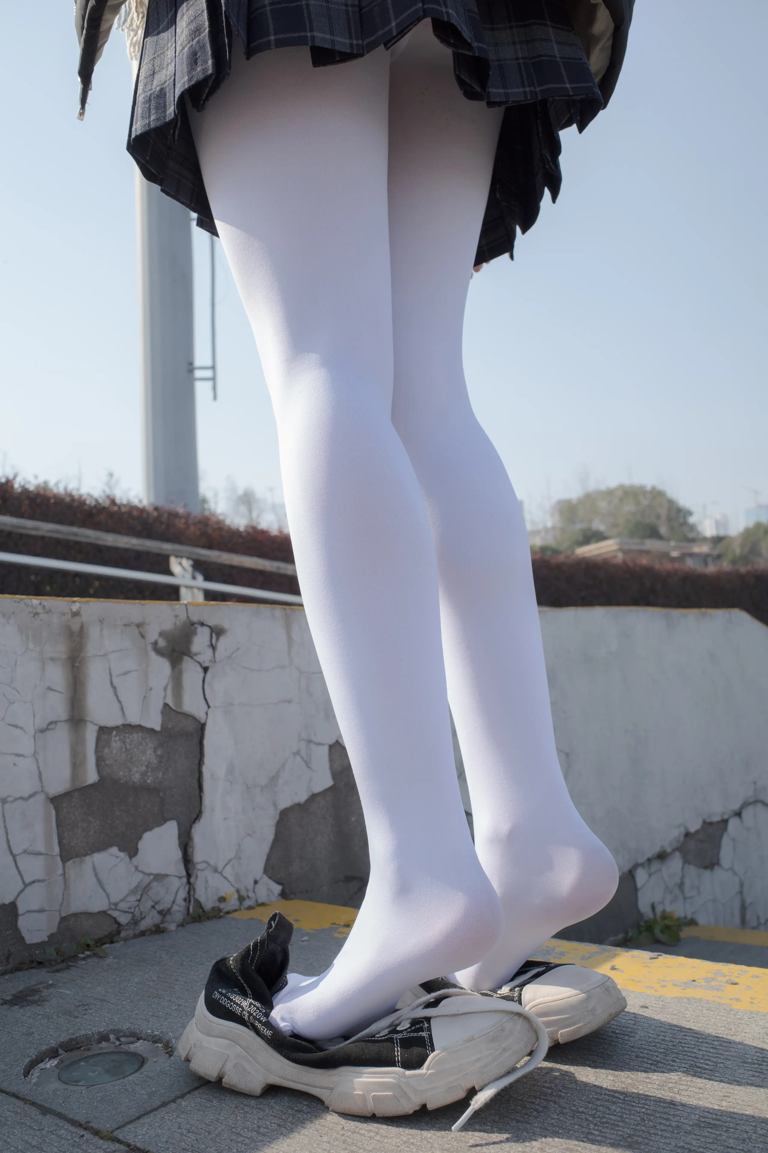 森萝财团 有料 小茵 户外公园帆布鞋白丝 [84P]