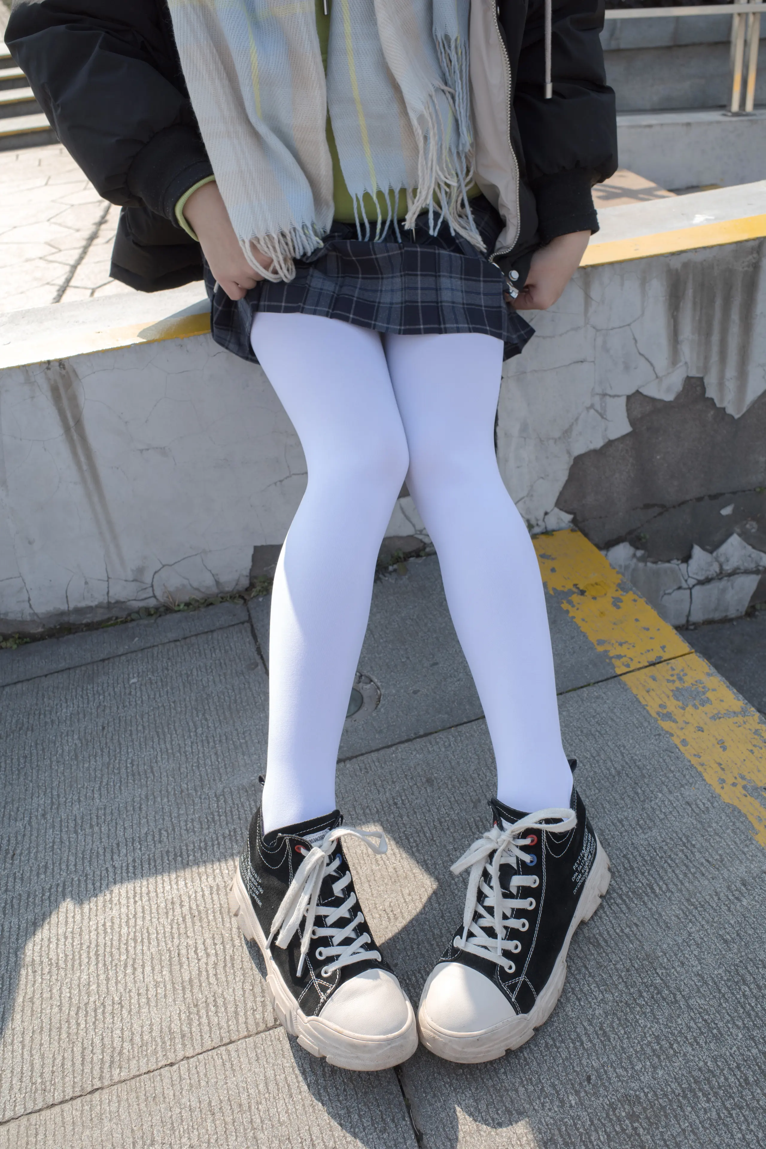 森萝财团 有料 小茵 户外公园帆布鞋白丝 [84P]