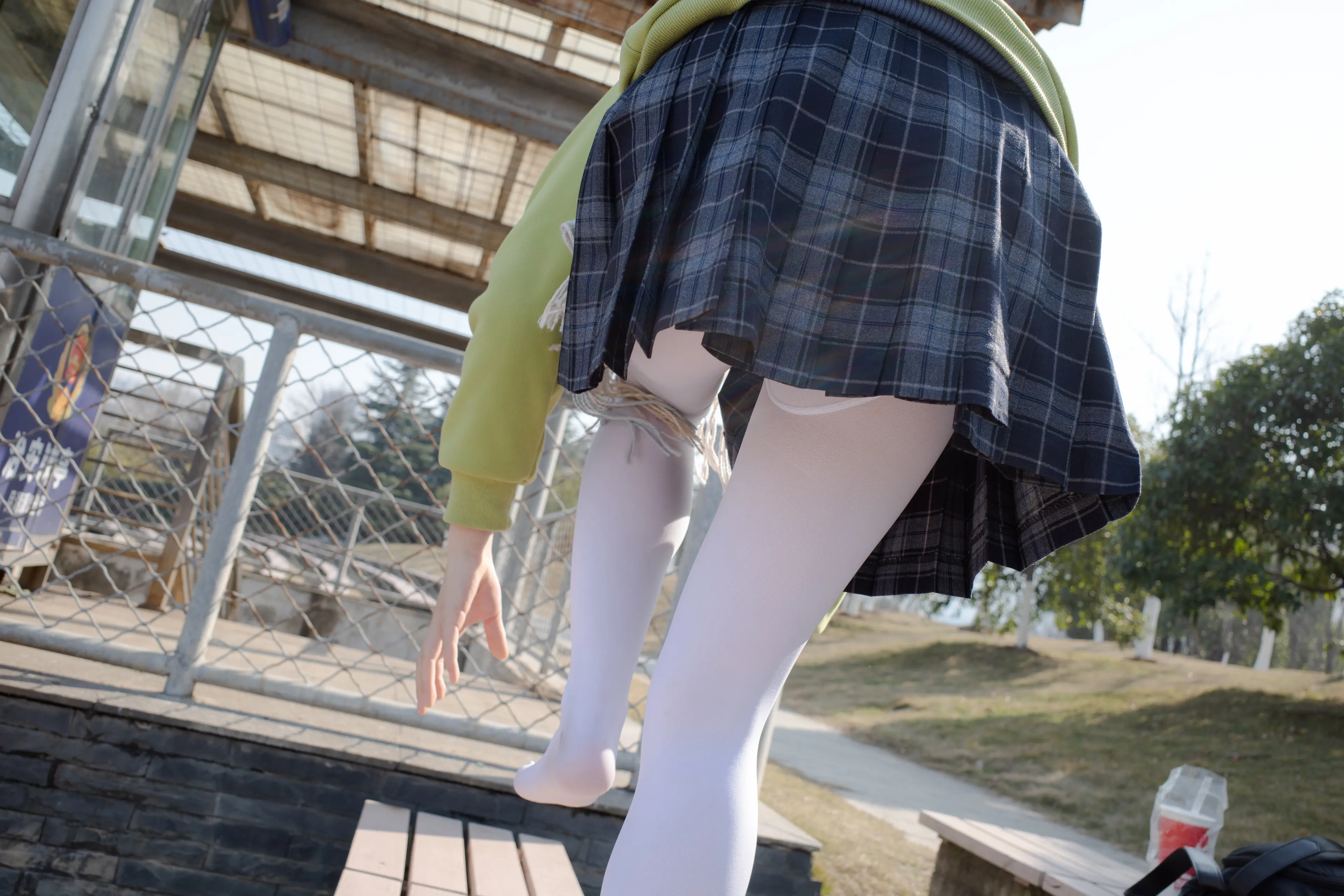 森萝财团 有料 小茵 户外公园帆布鞋白丝 [84P]