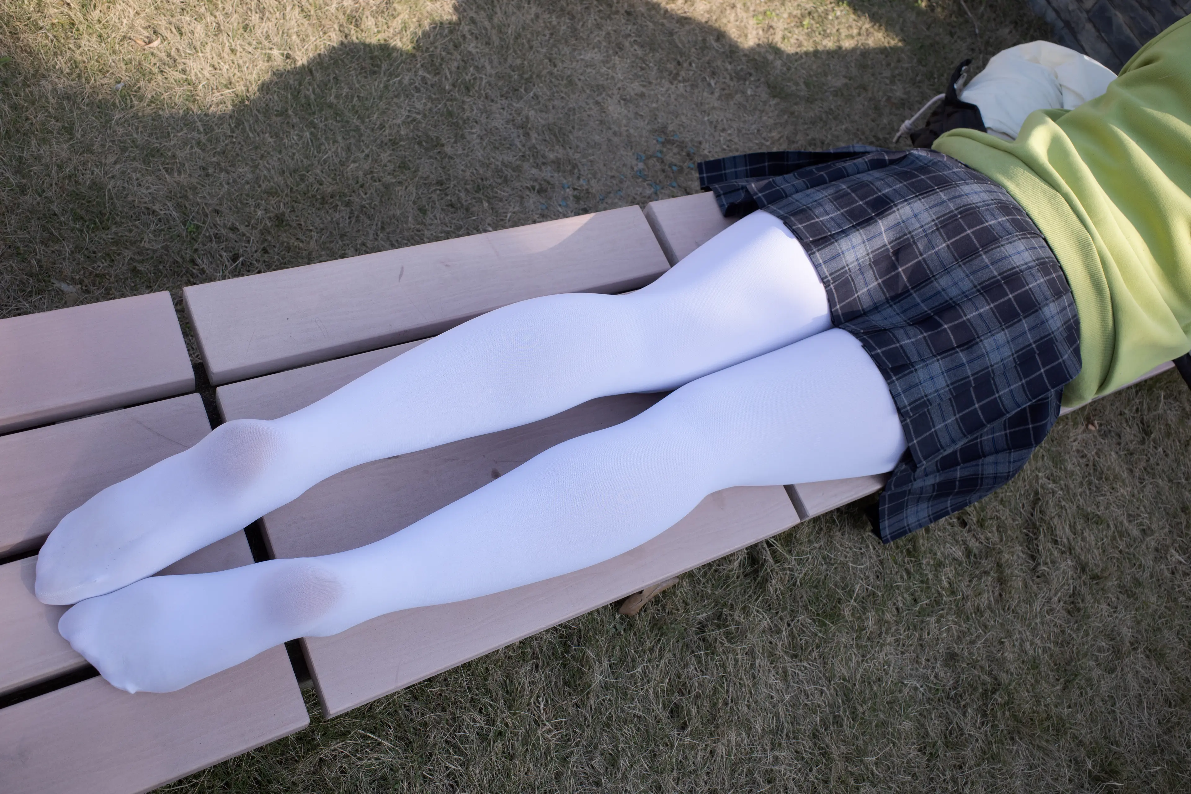 森萝财团 有料 小茵 户外公园帆布鞋白丝 [84P]