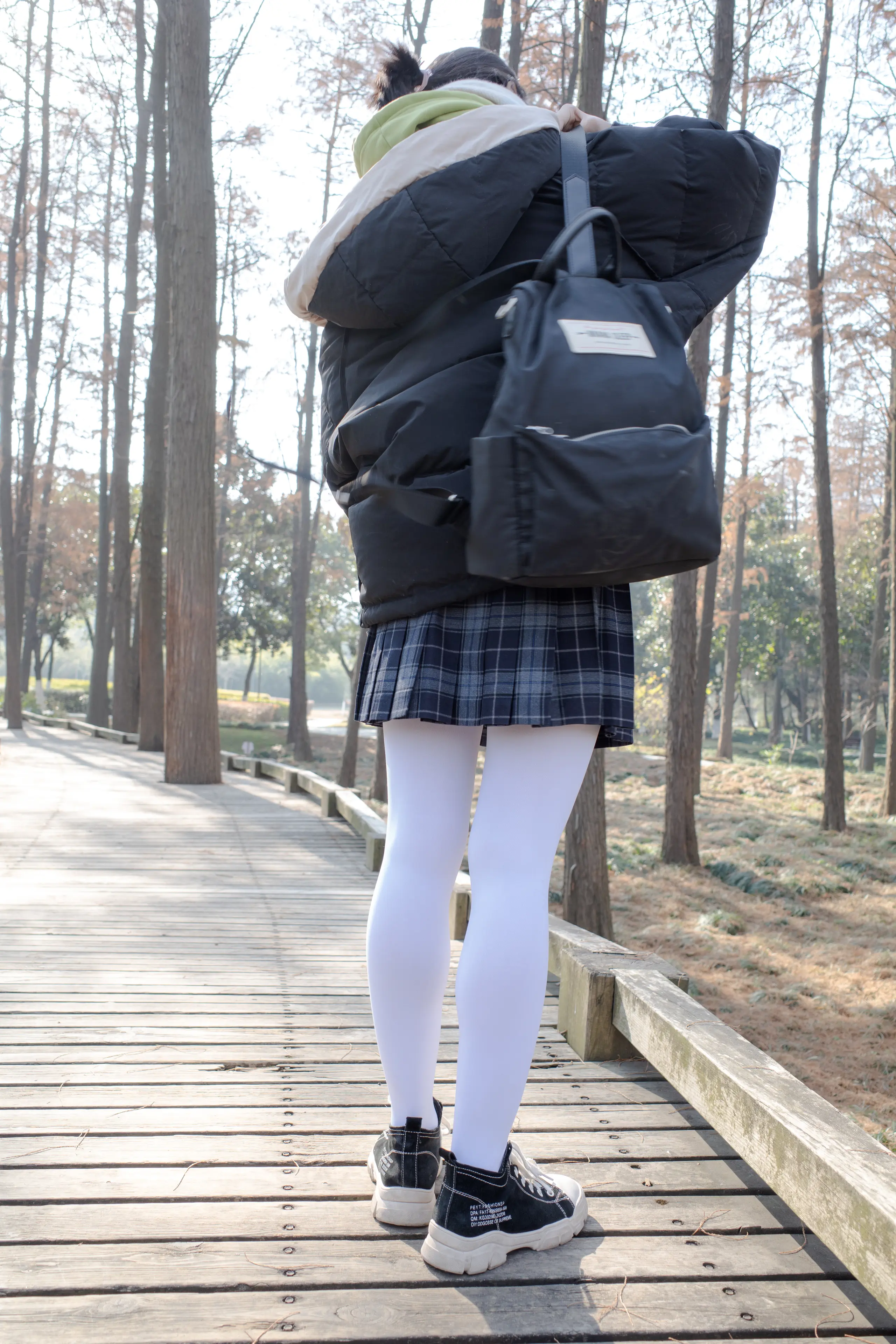 森萝财团 有料 小茵 户外公园帆布鞋白丝 [84P]