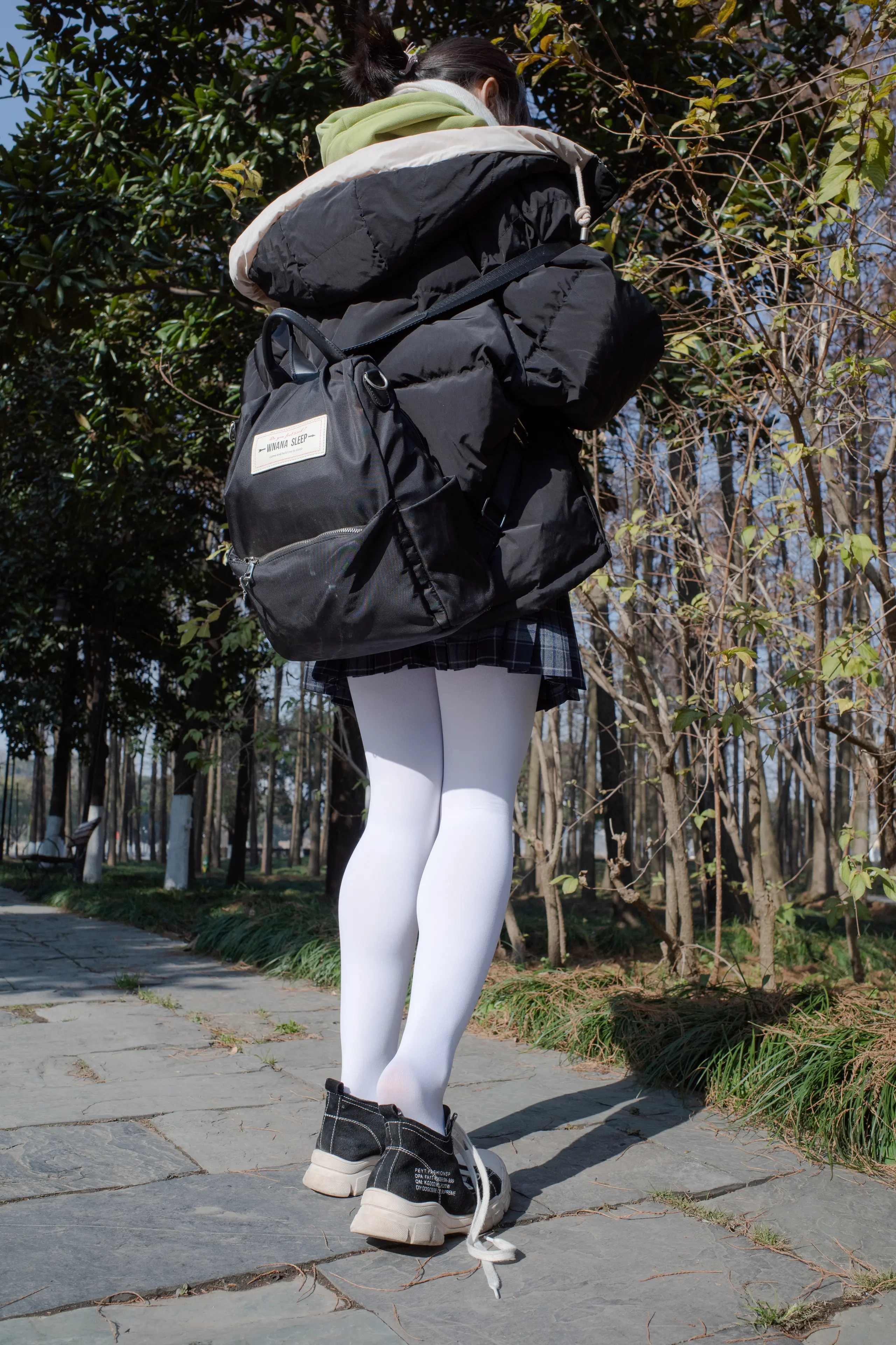 森萝财团 有料 小茵 户外公园帆布鞋白丝 [84P]