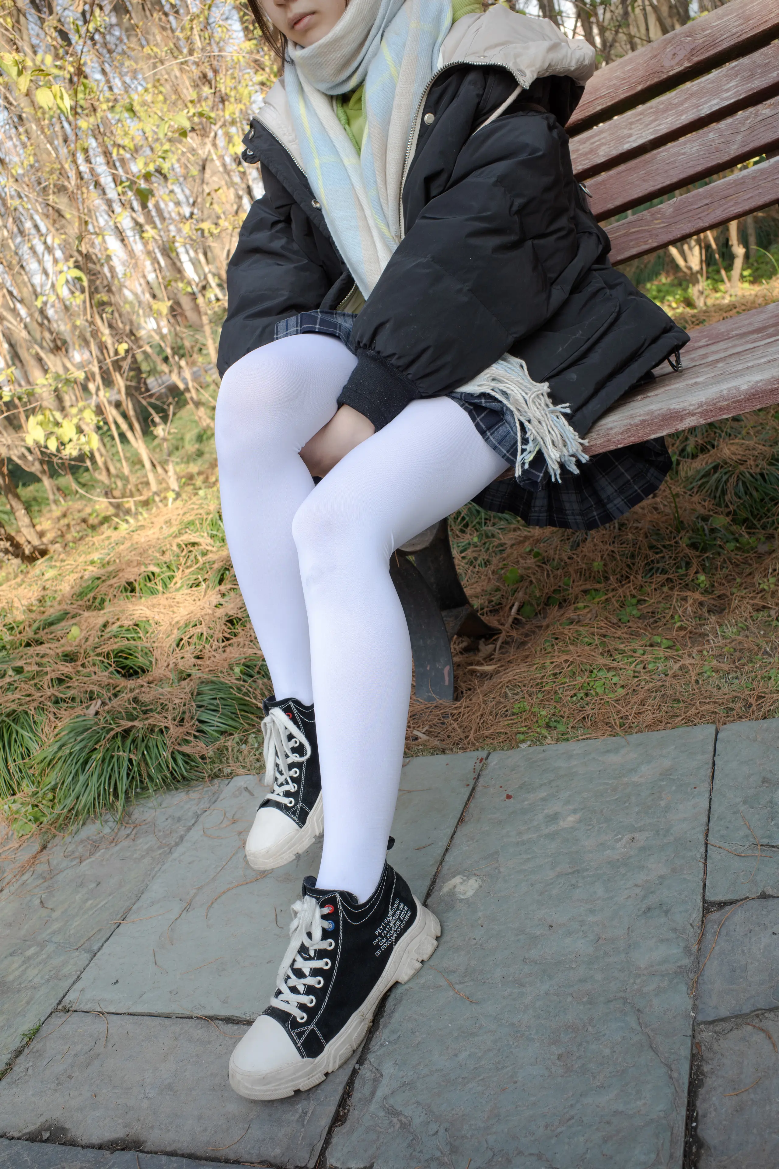 森萝财团 有料 小茵 户外公园帆布鞋白丝 [84P]