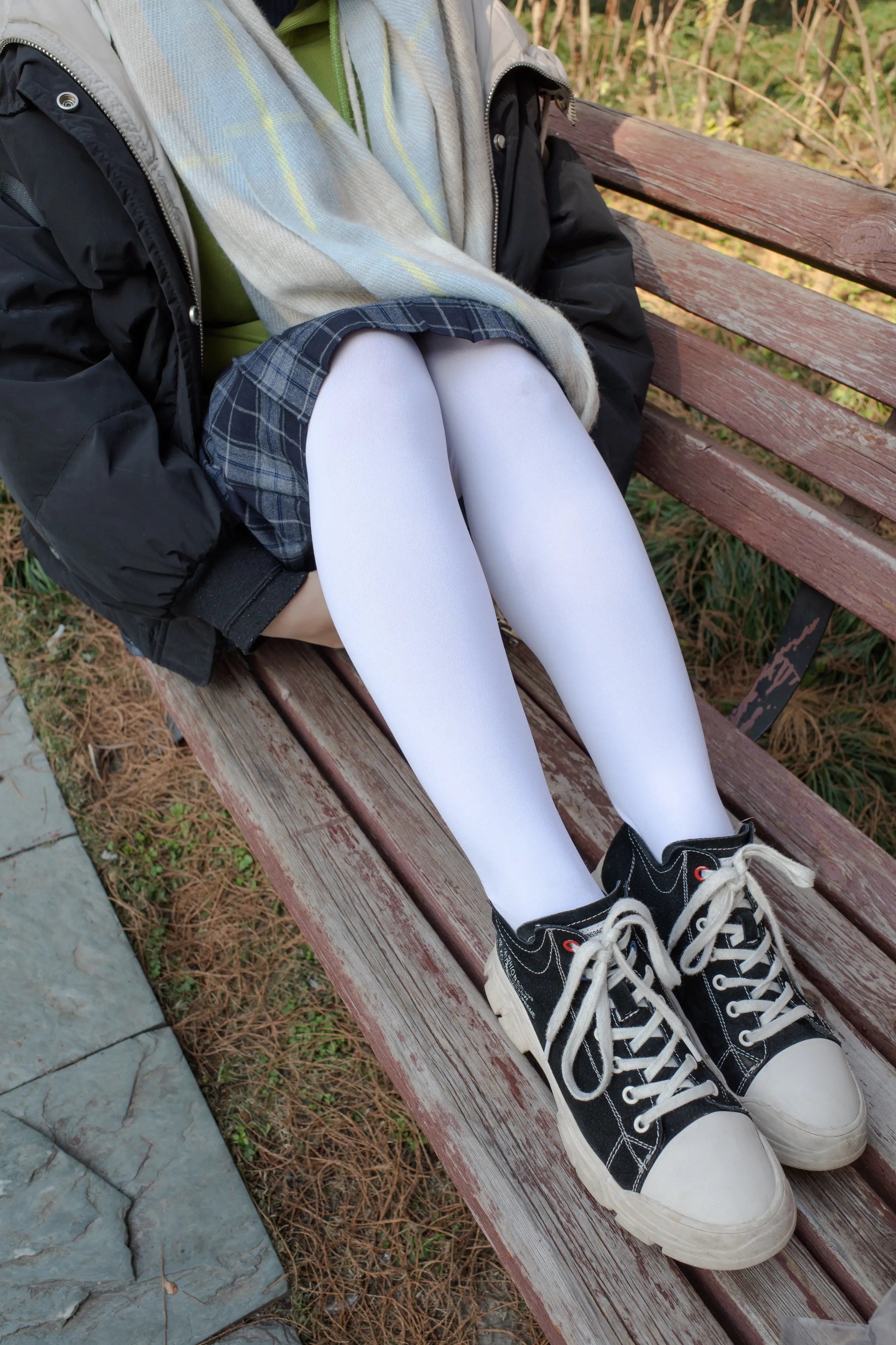 森萝财团 有料 小茵 户外公园帆布鞋白丝 [84P]