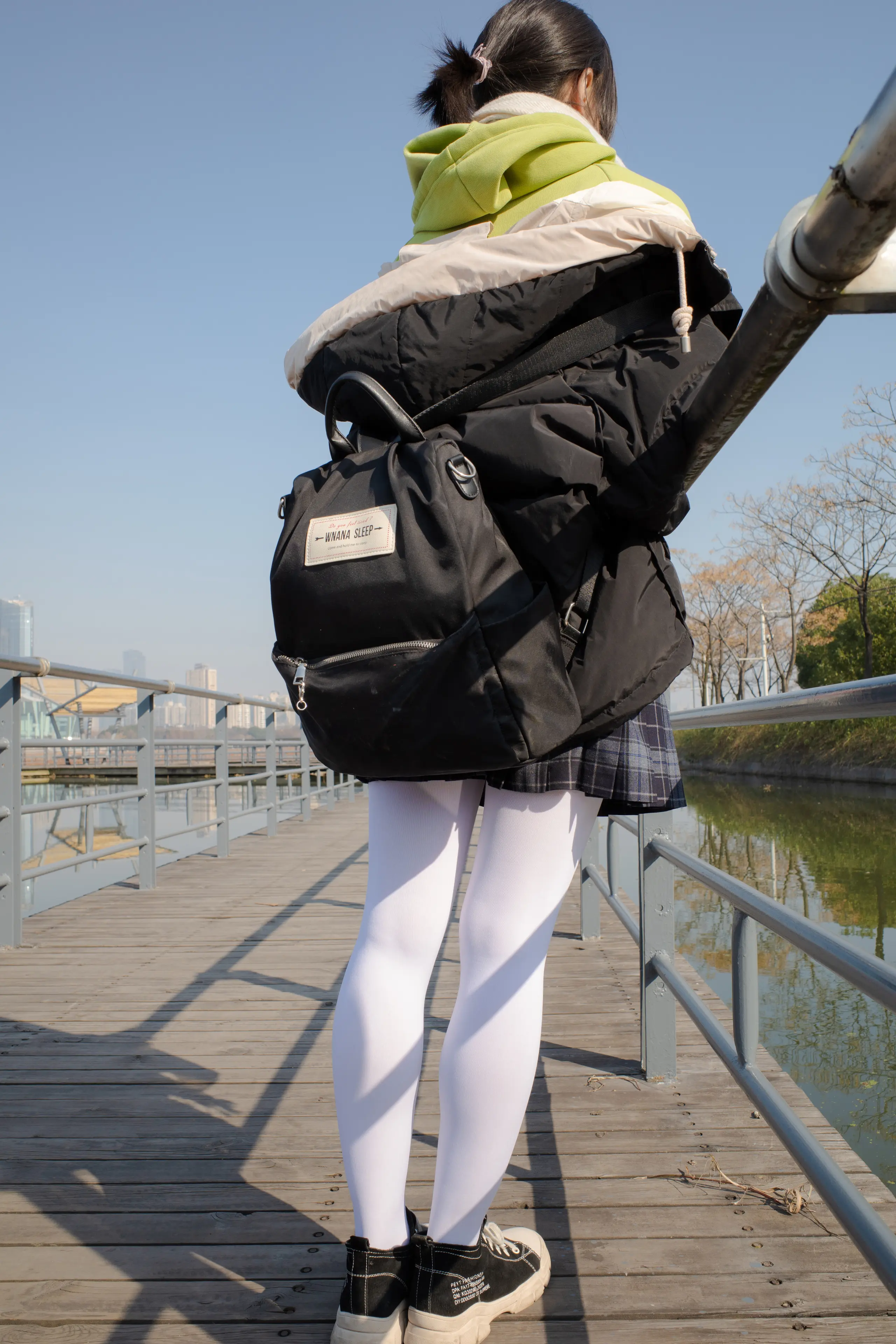 森萝财团 有料 小茵 户外公园帆布鞋白丝 [84P]