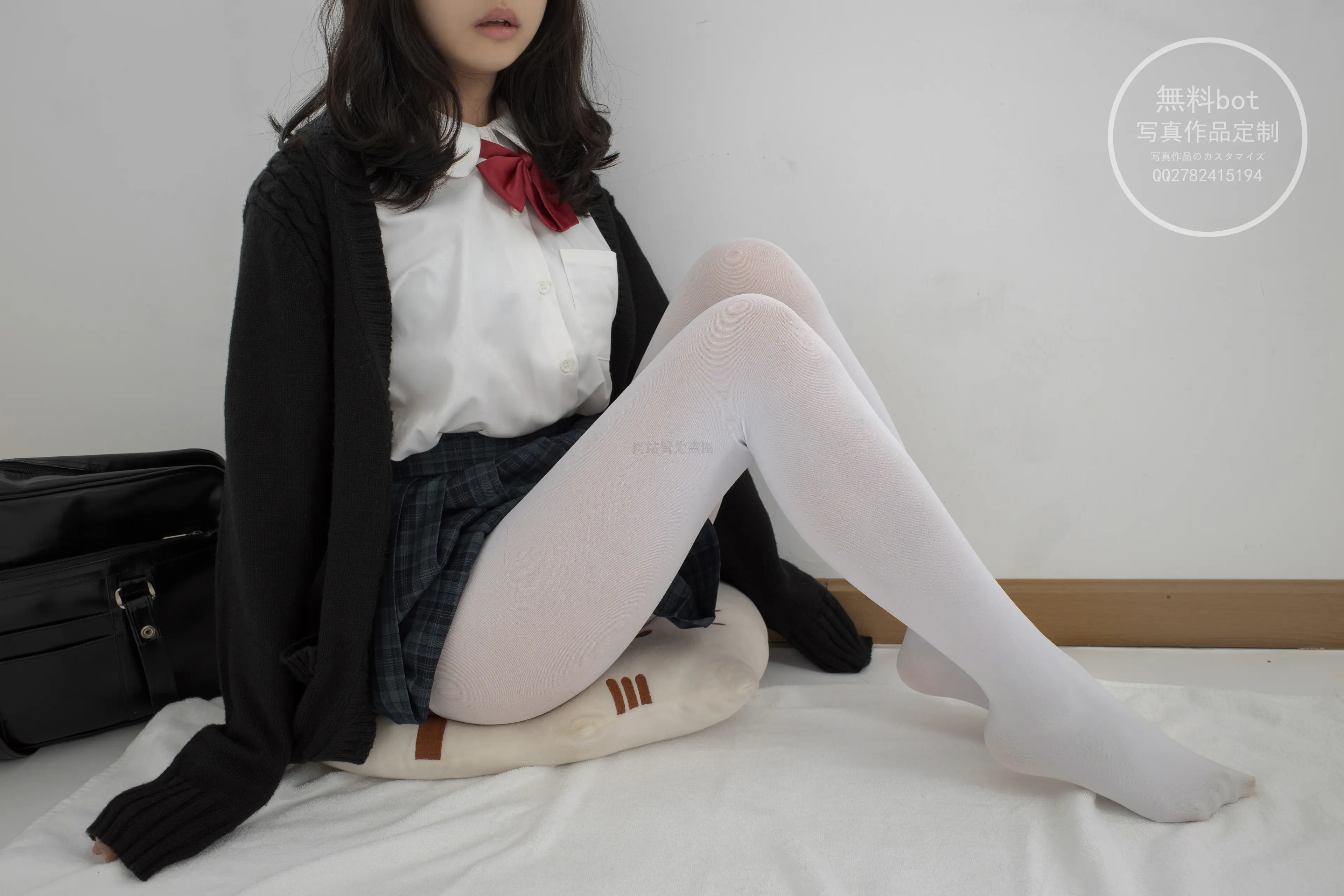 森萝财团 有料 小香 室内JK白丝 [86P]