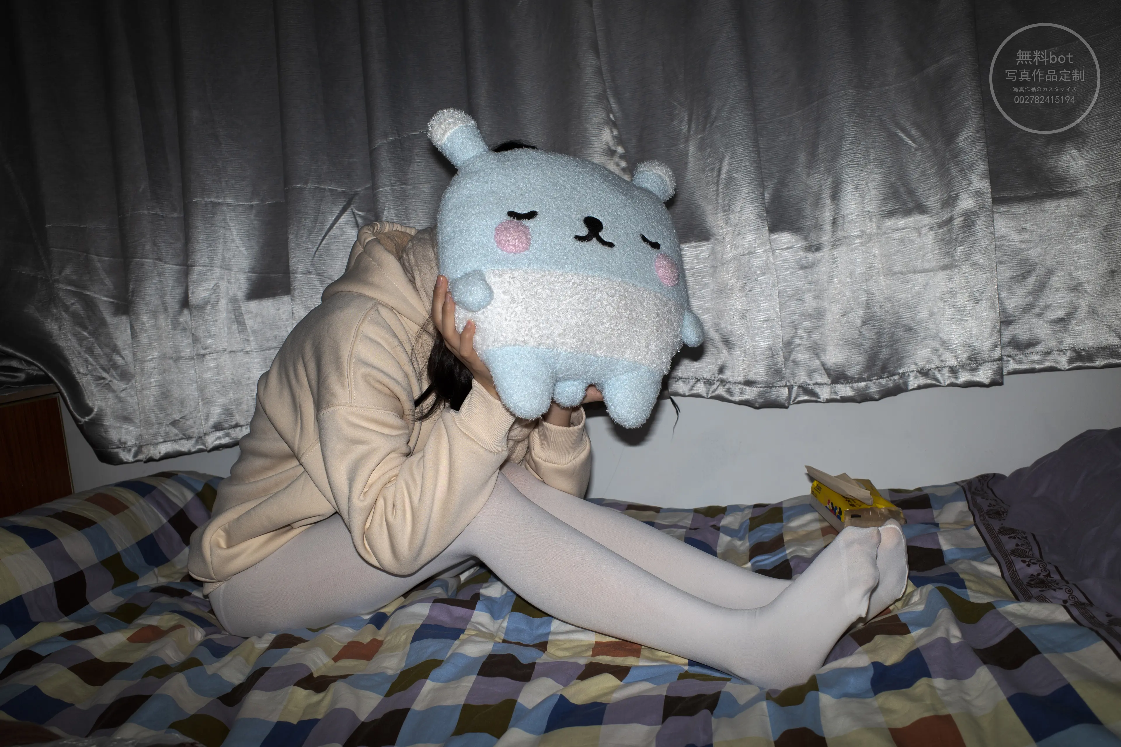 森萝财团 有料 小香 阴暗小房间里的白丝双马尾萝莉 [84P]