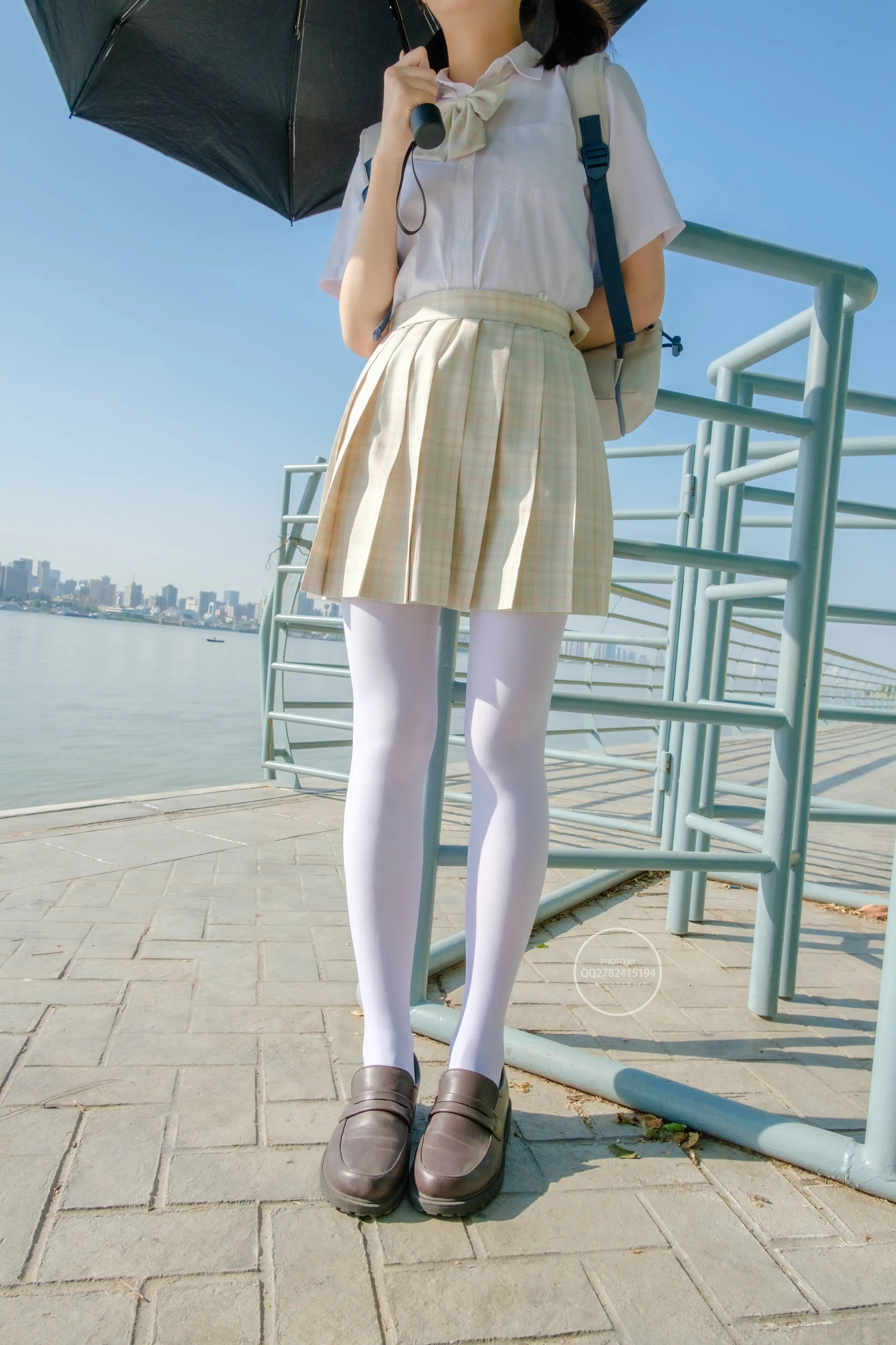 森萝财团 有料 海边JK制服白丝 [95P]