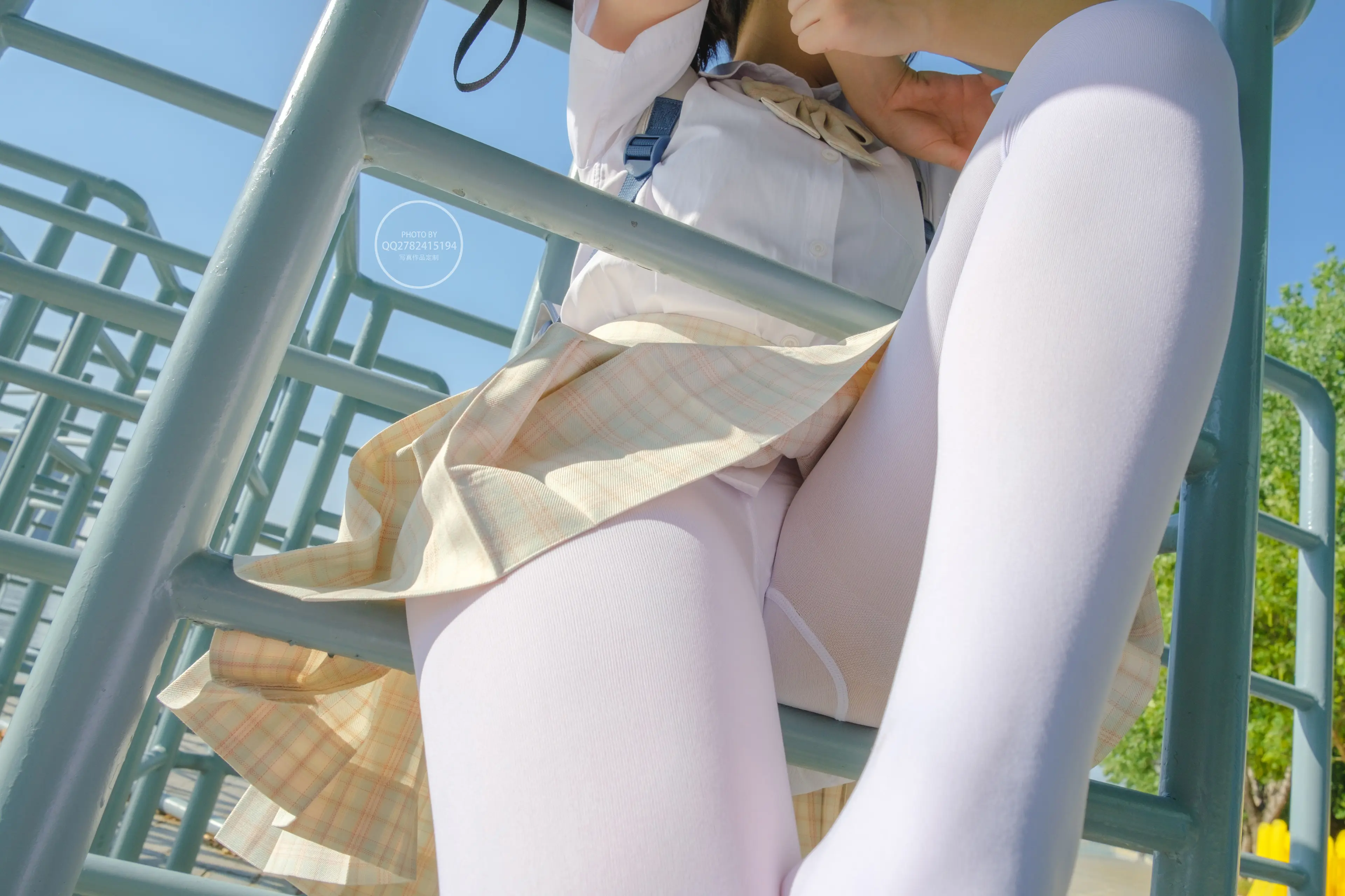 森萝财团 有料 海边JK制服白丝 [95P]