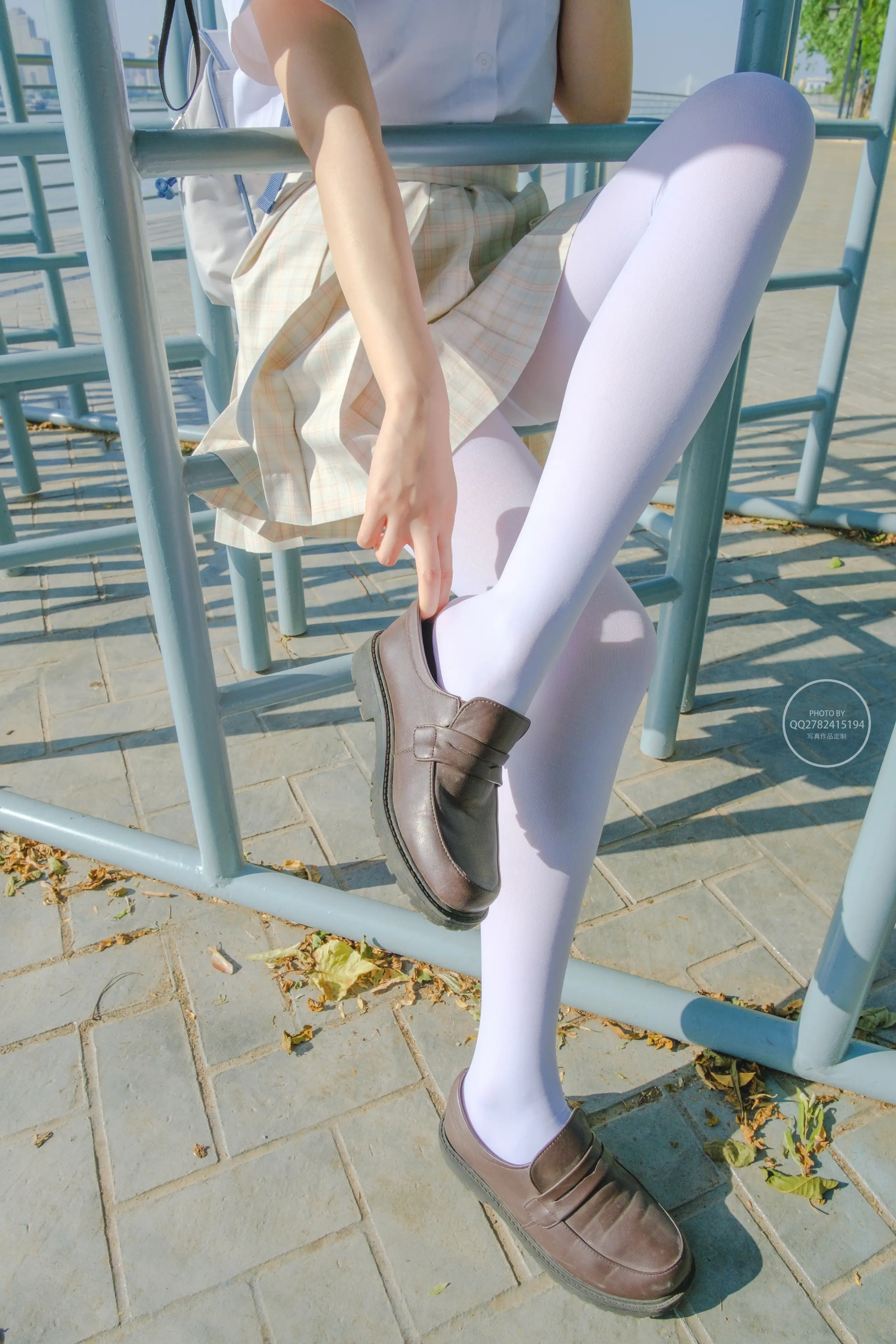 森萝财团 有料 海边JK制服白丝 [95P]