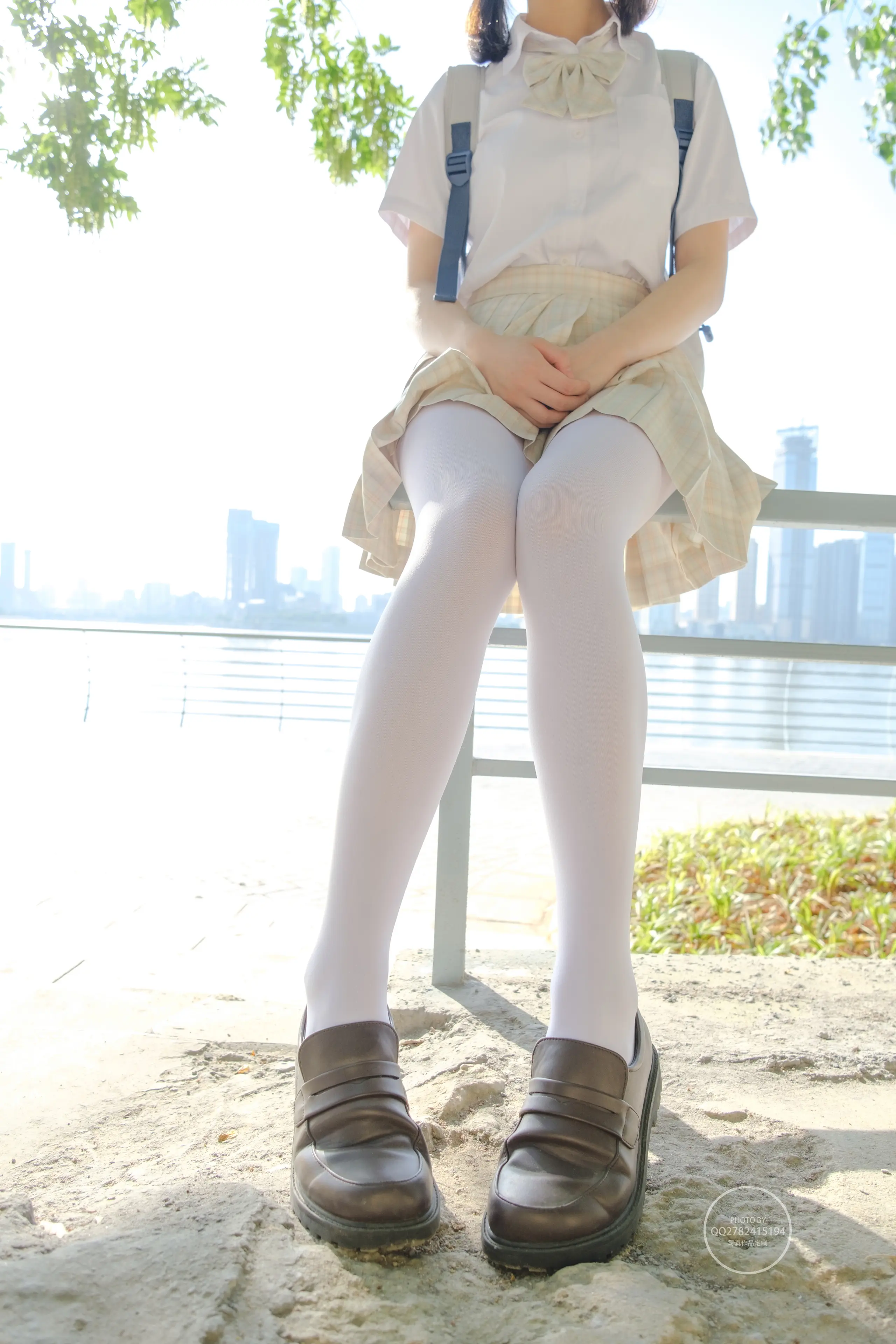 森萝财团 有料 海边JK制服白丝 [95P]